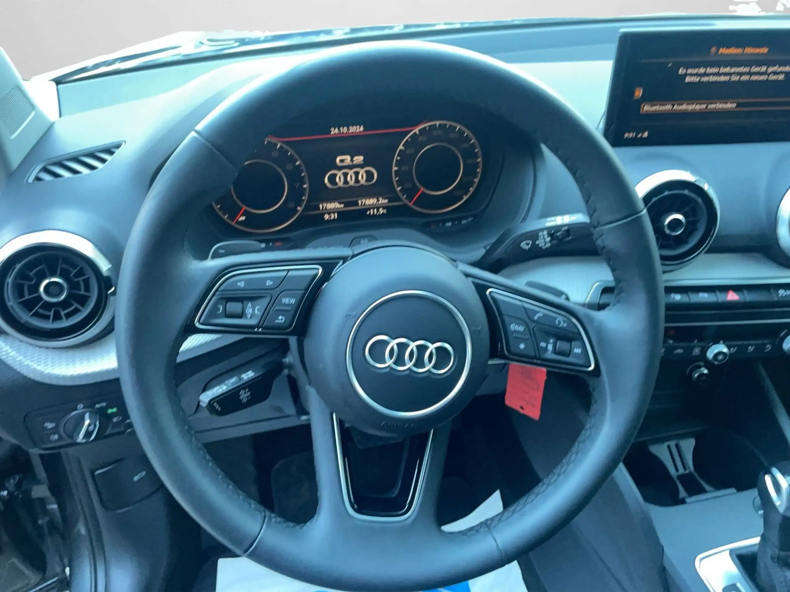 Audi - Q2