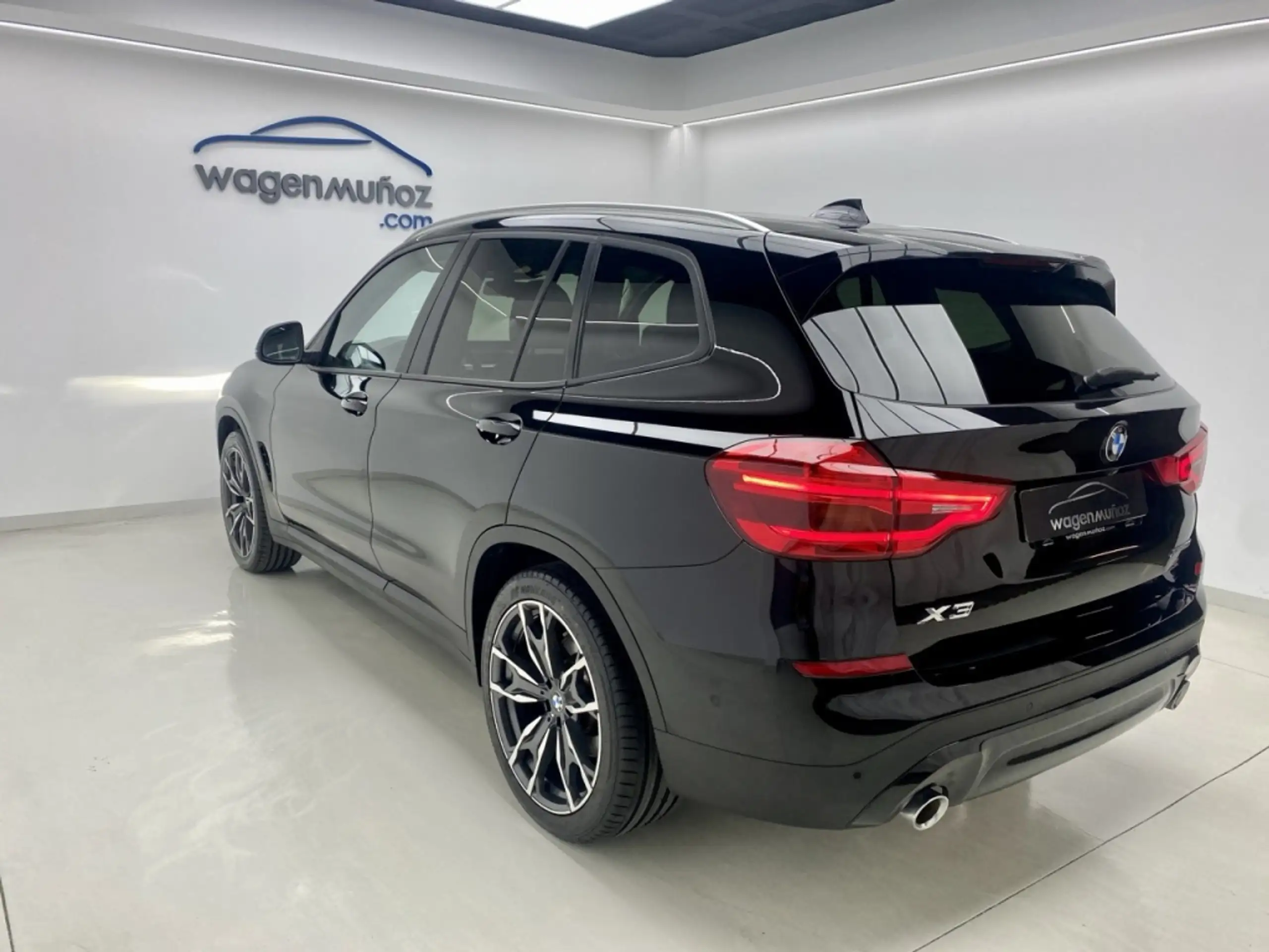 BMW - X3