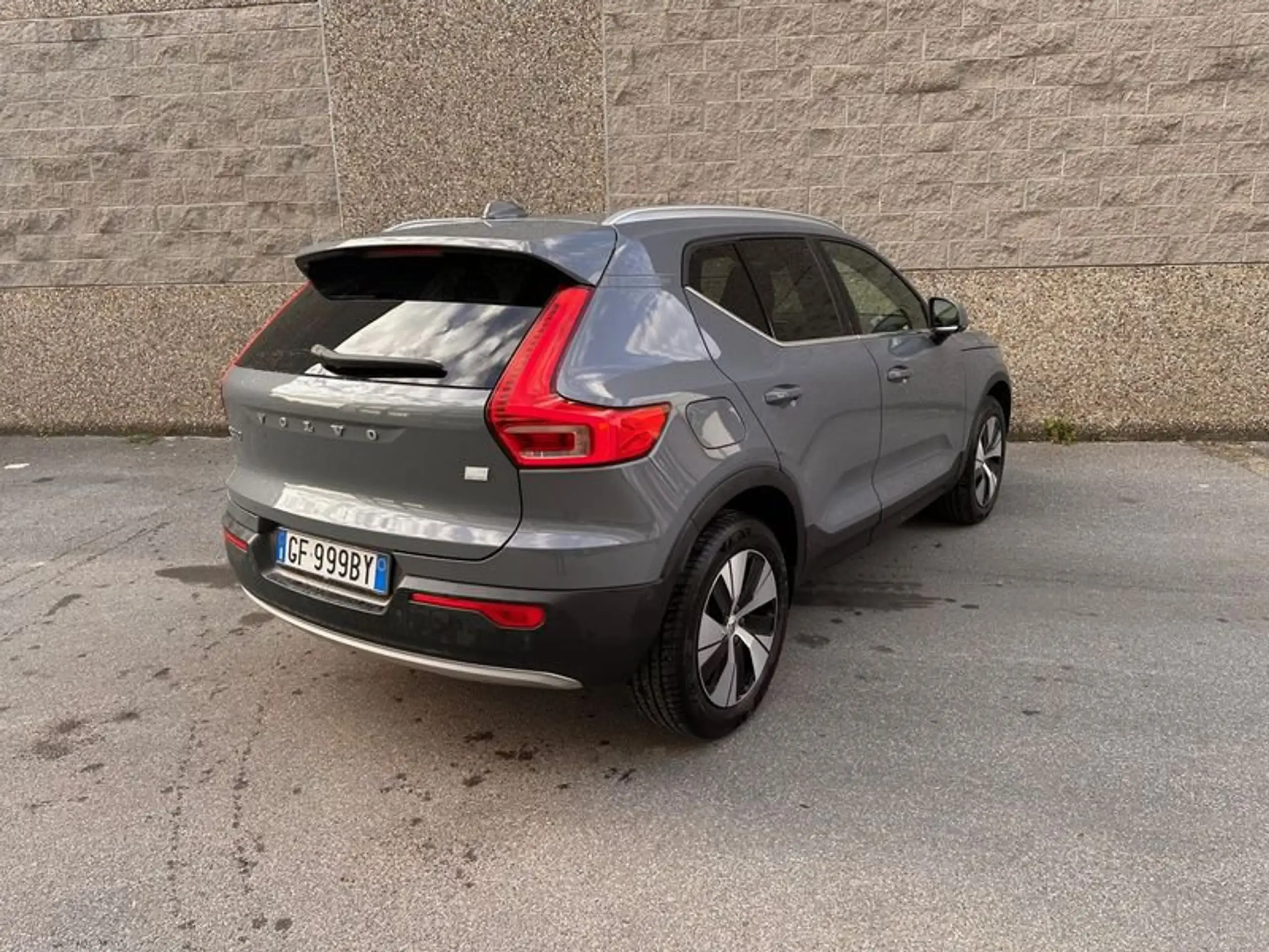 Volvo - XC40