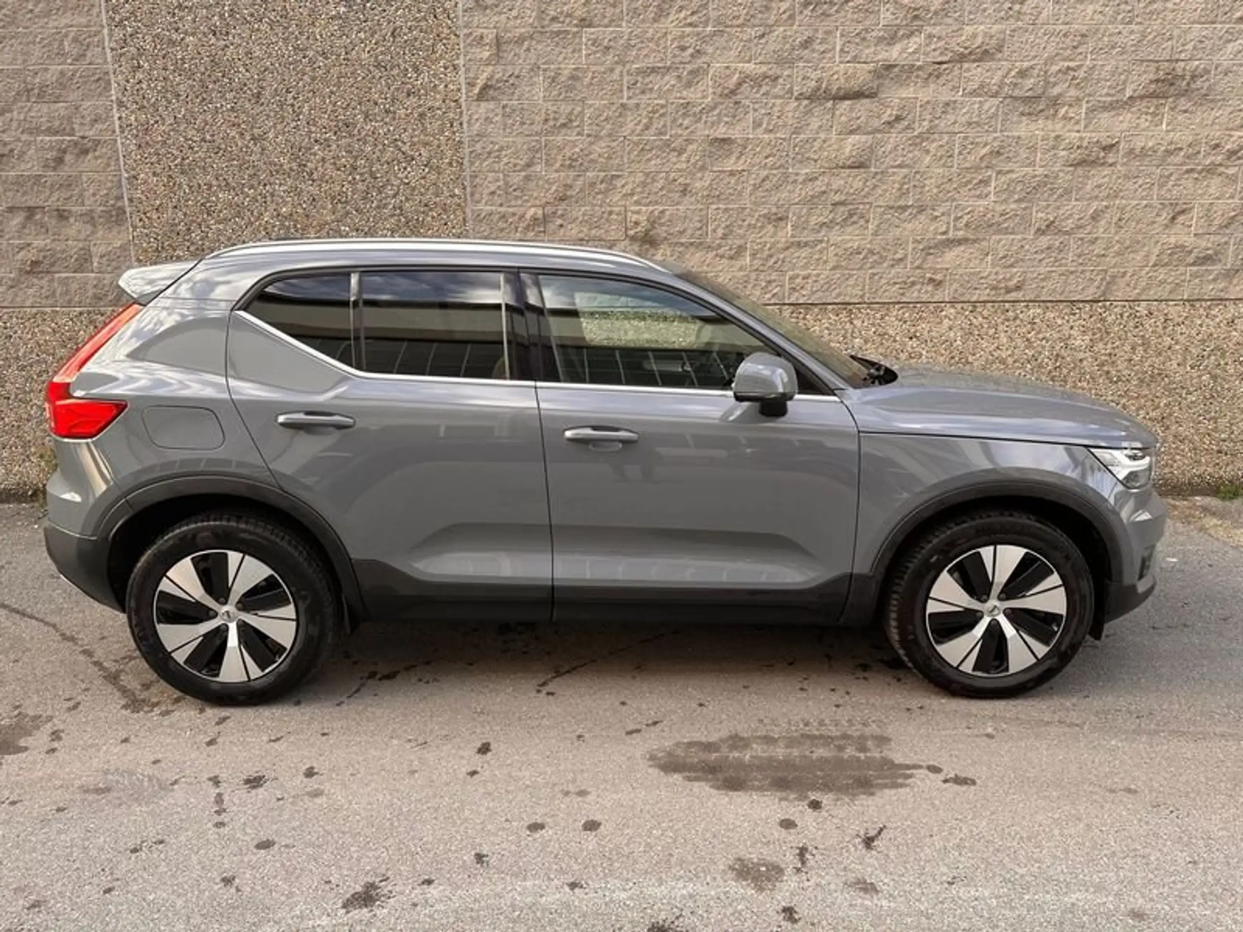 Volvo - XC40