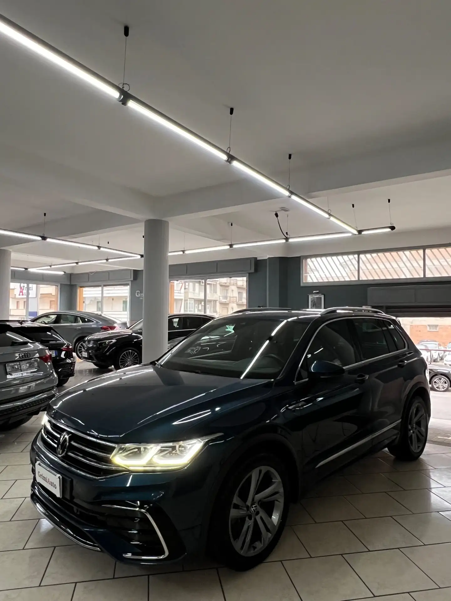 Volkswagen - Tiguan