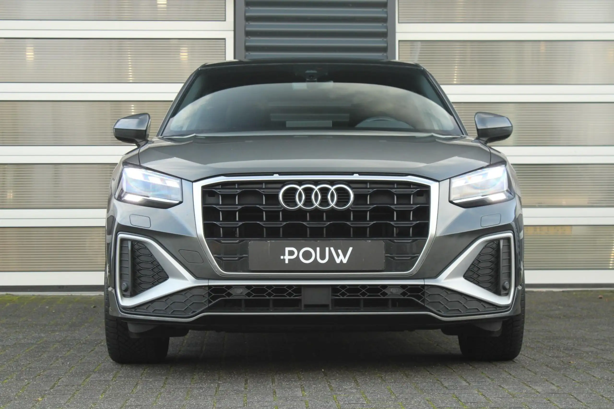 Audi - Q2