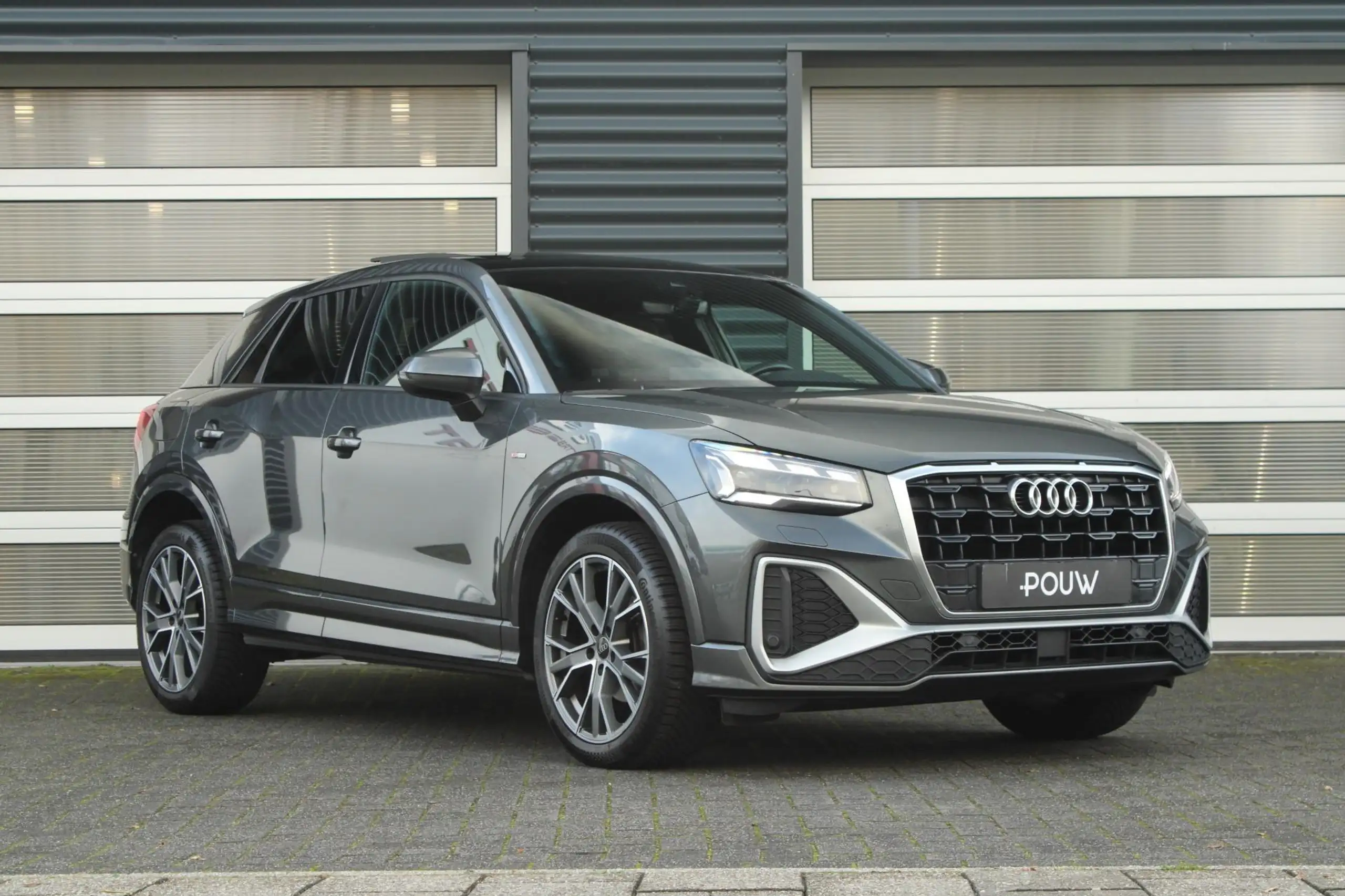 Audi - Q2