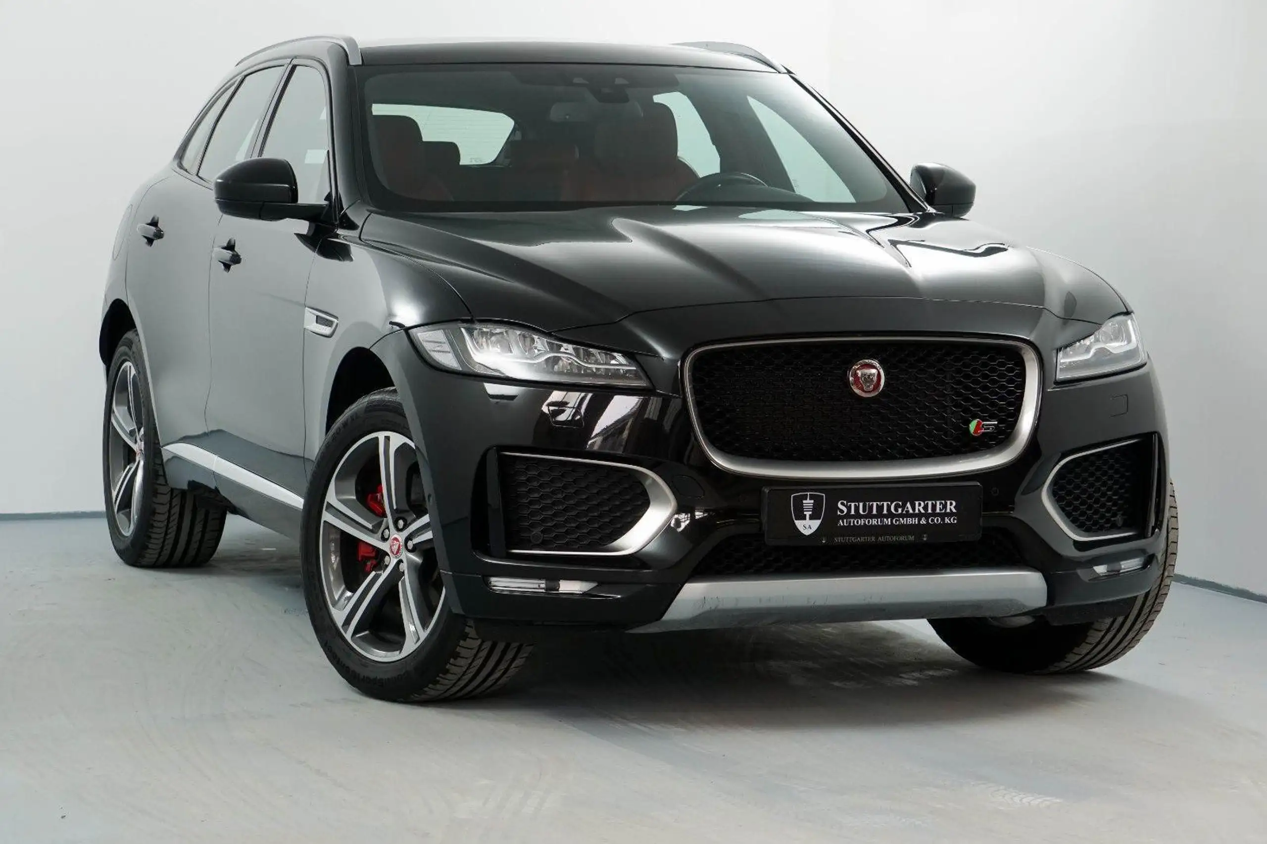 Jaguar - F-Pace