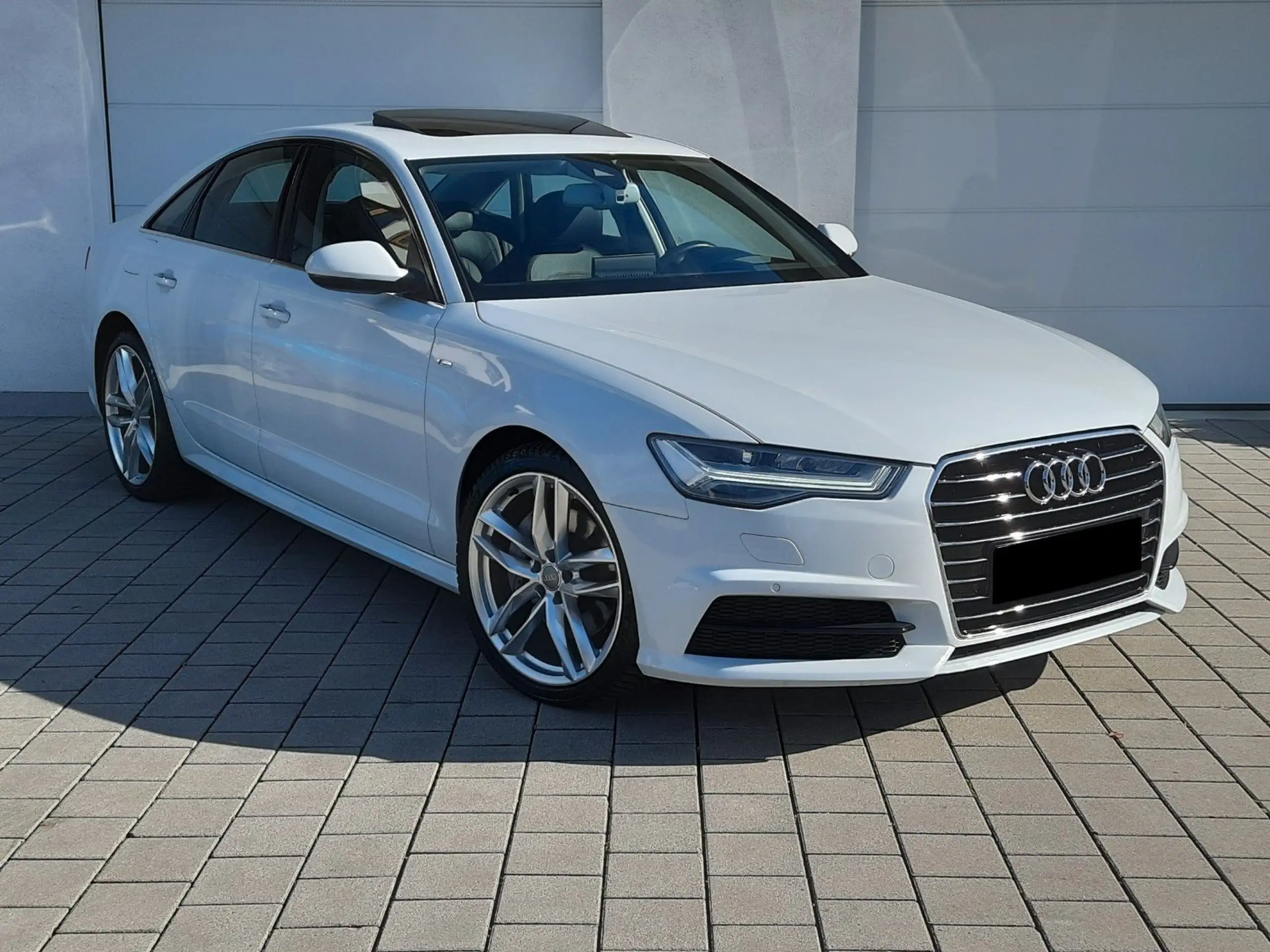 Audi - A6