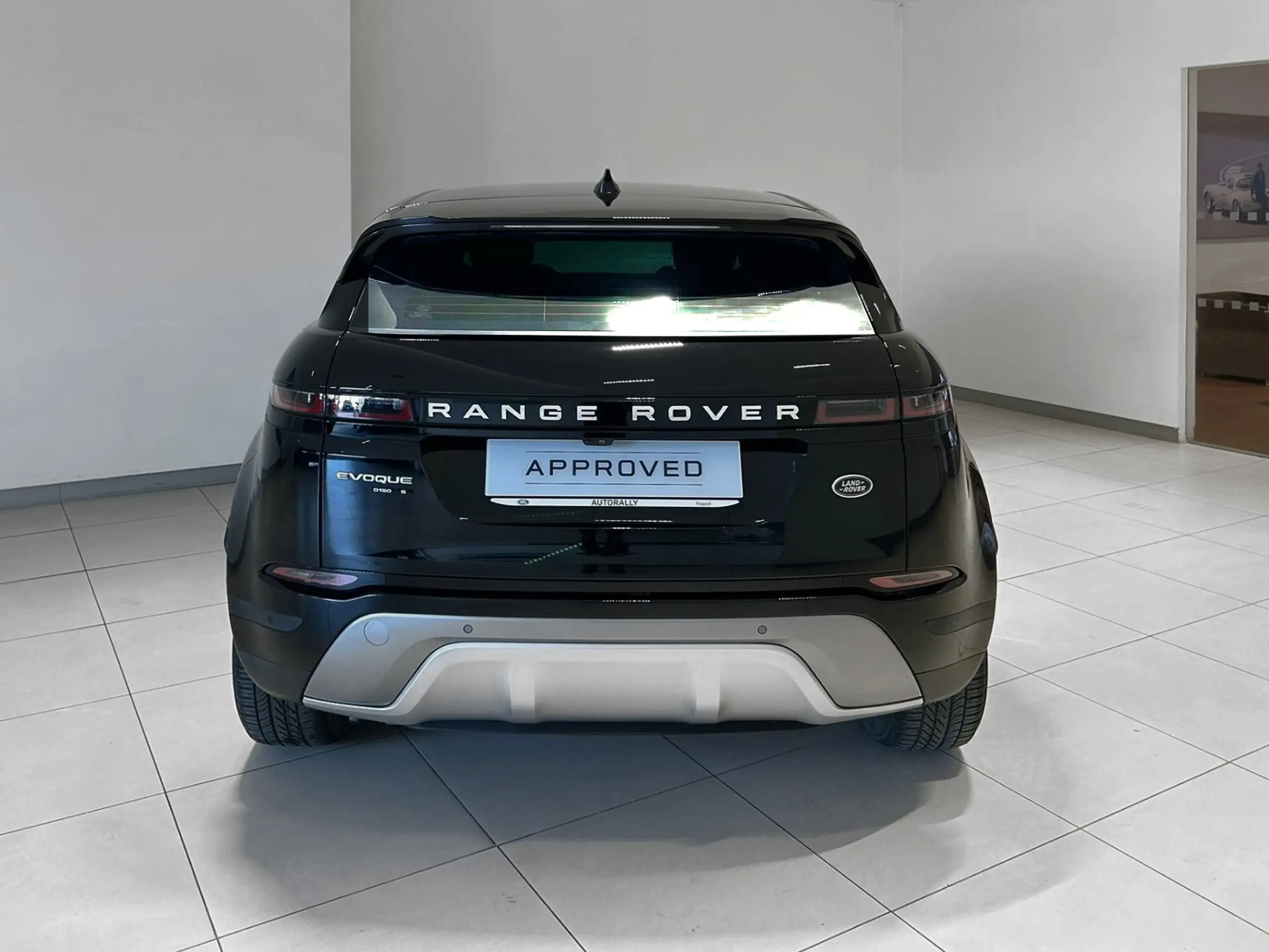 Land Rover - Range Rover Evoque