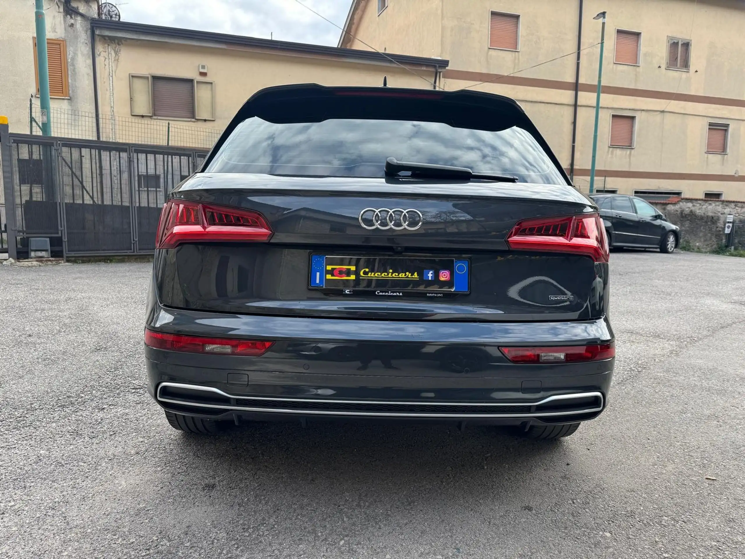 Audi - Q5