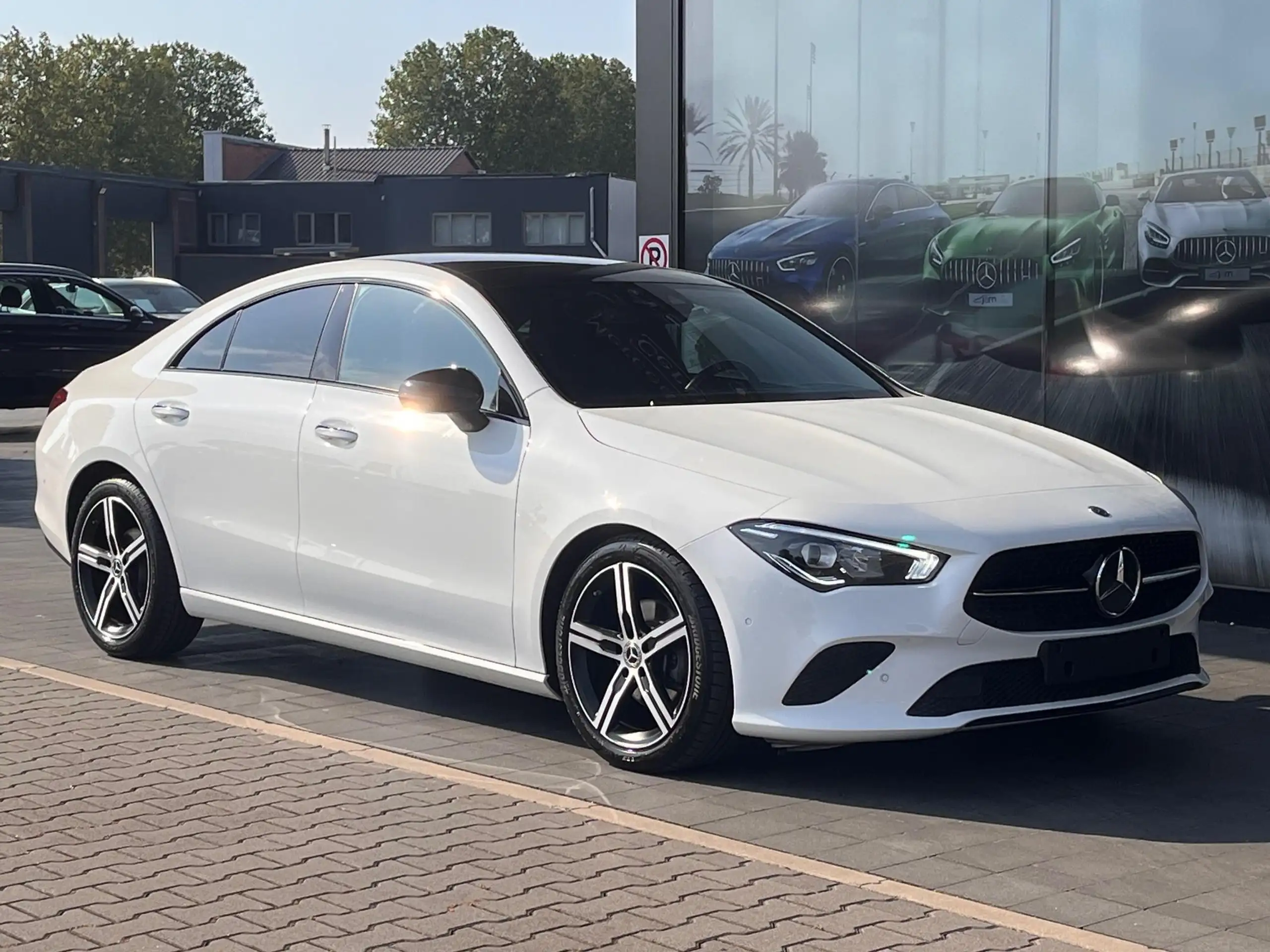 Mercedes-Benz - CLA 180