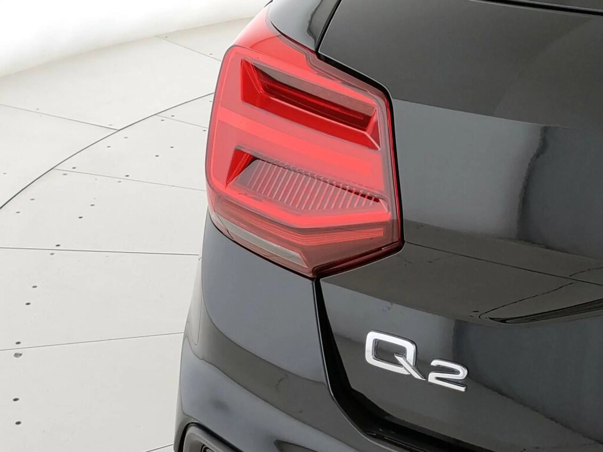 Audi - Q2