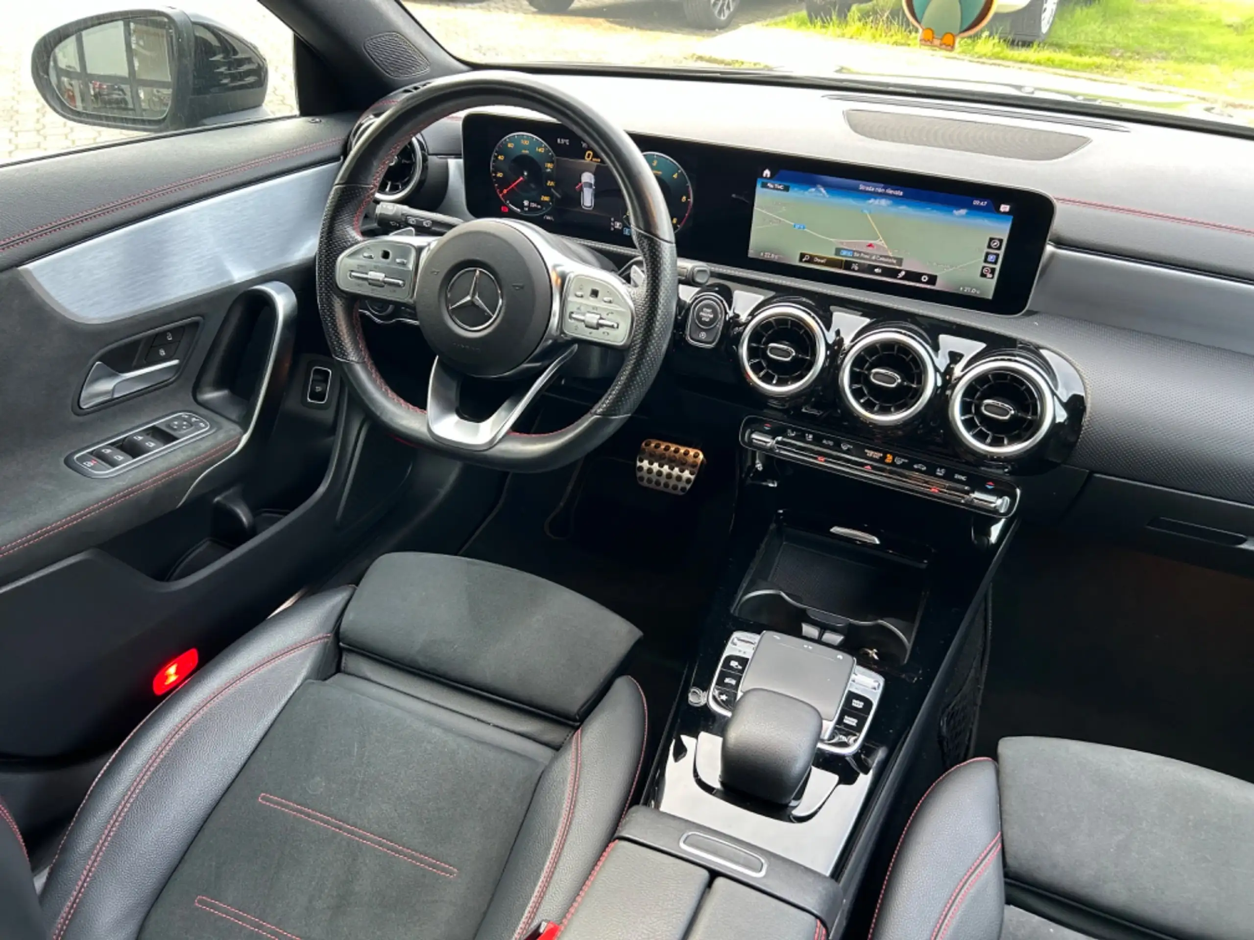 Mercedes-Benz - CLA 180