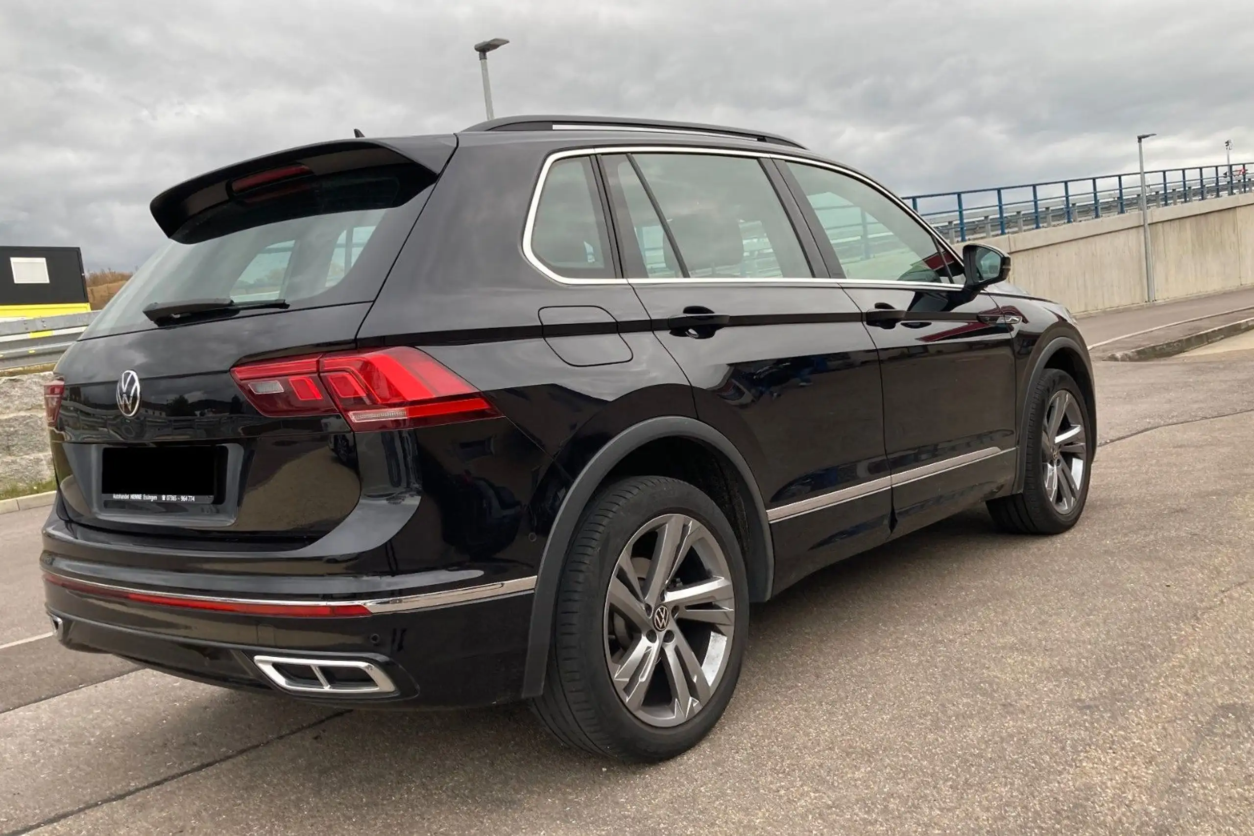 Volkswagen - Tiguan