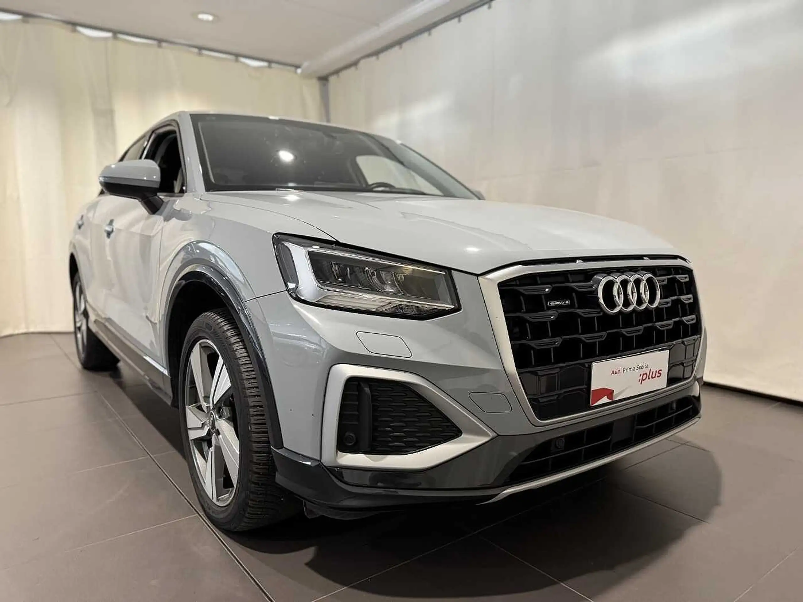 Audi - Q2