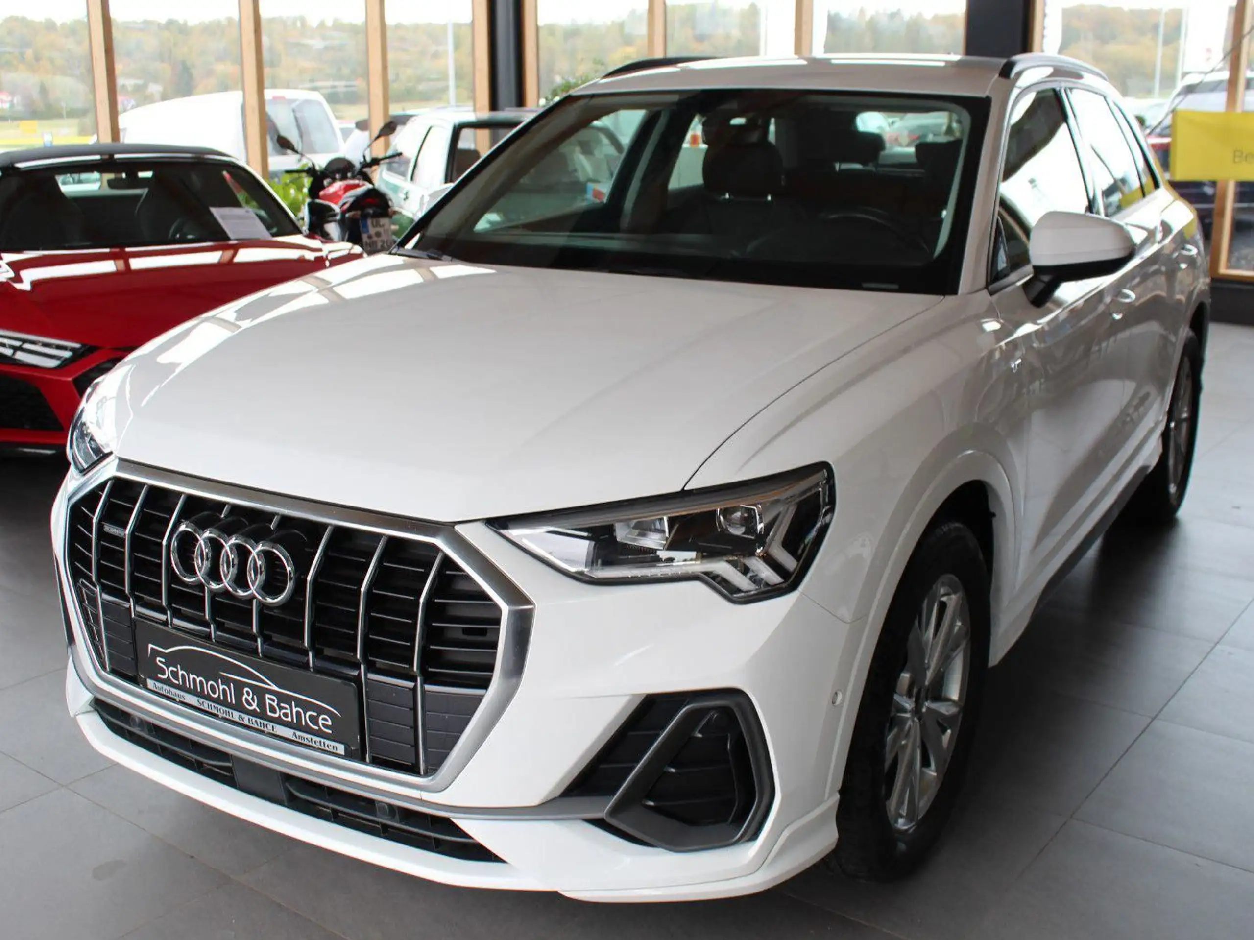 Audi - Q3