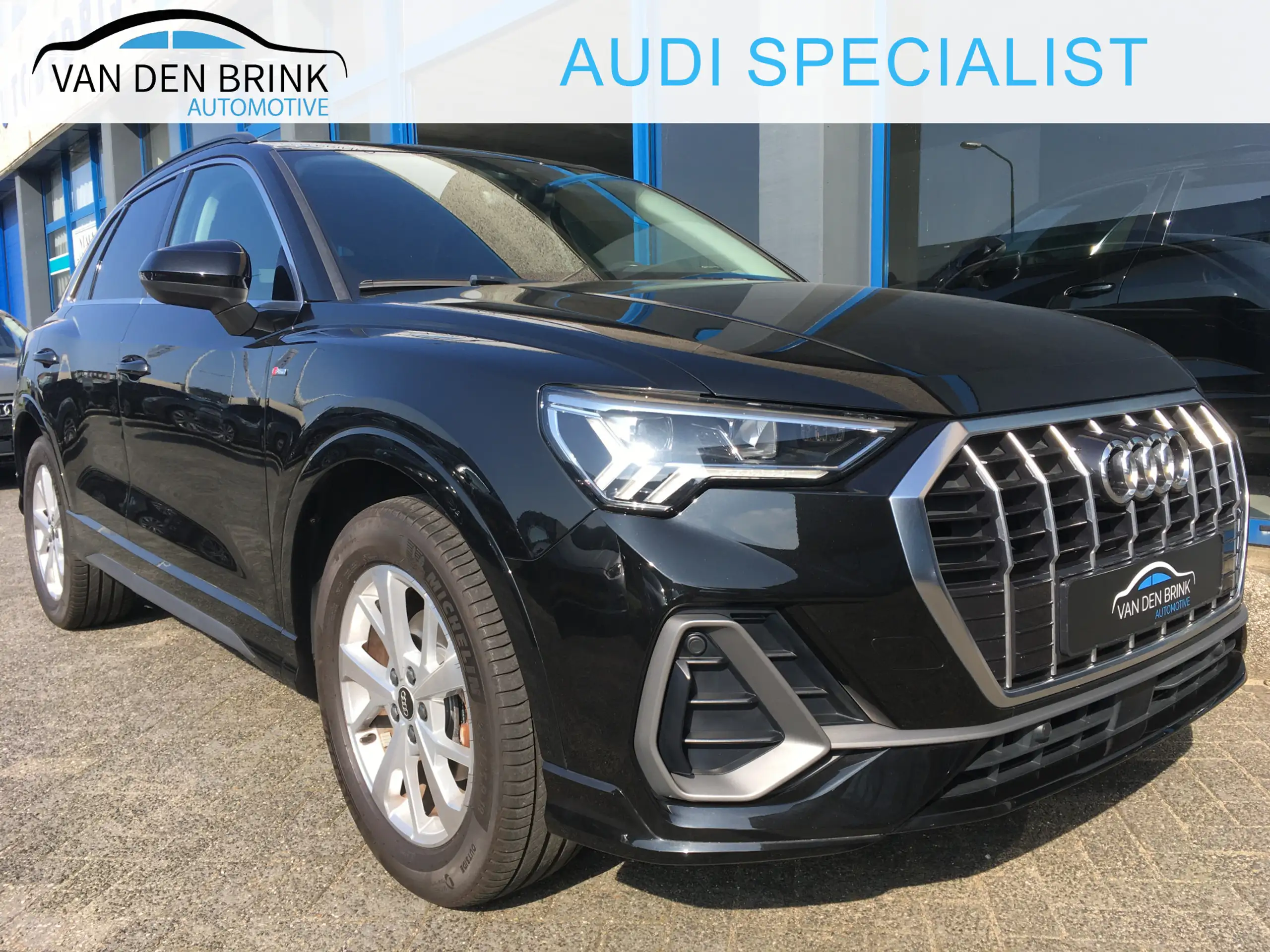 Audi - Q3