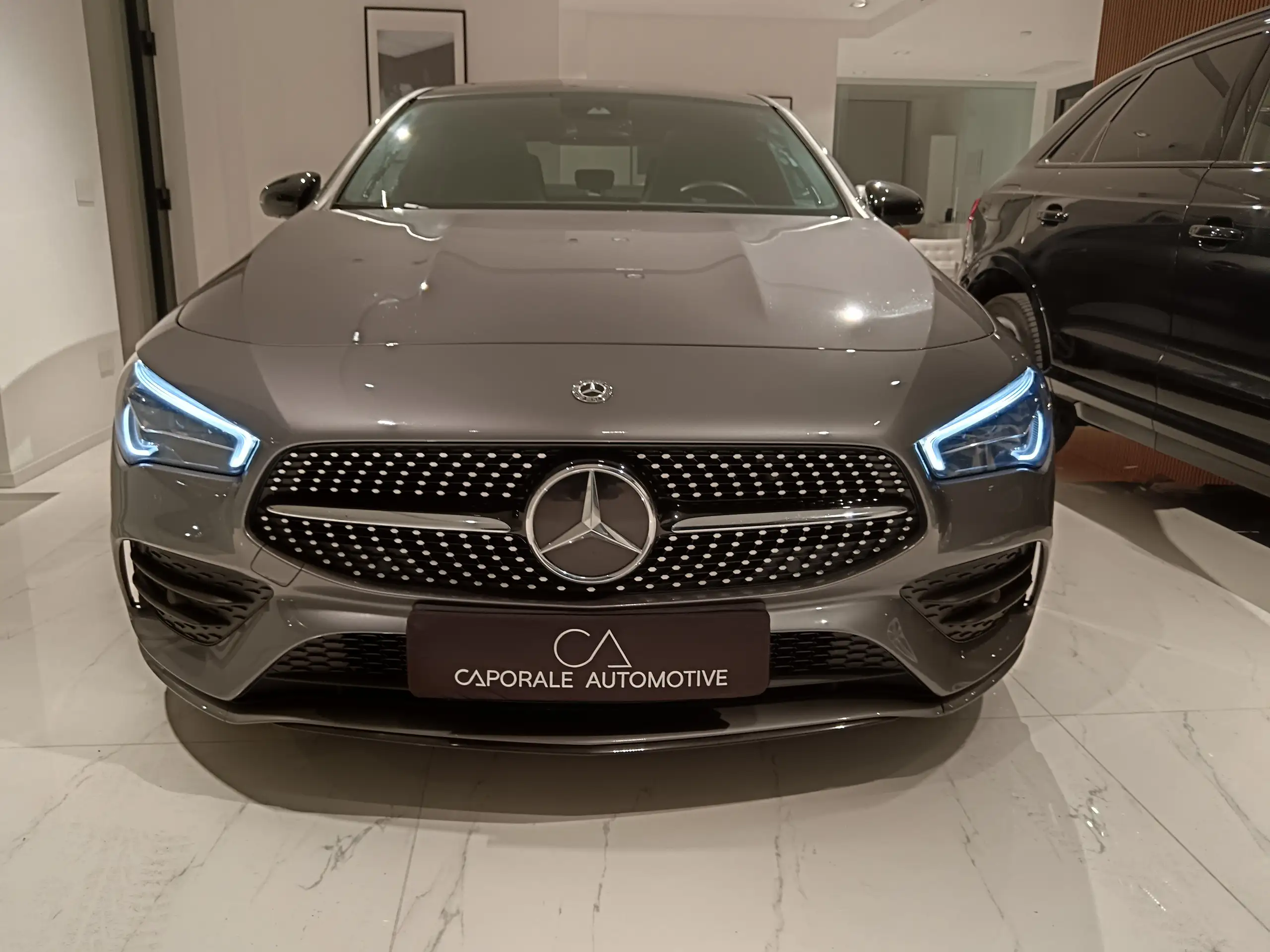 Mercedes-Benz - CLA 200