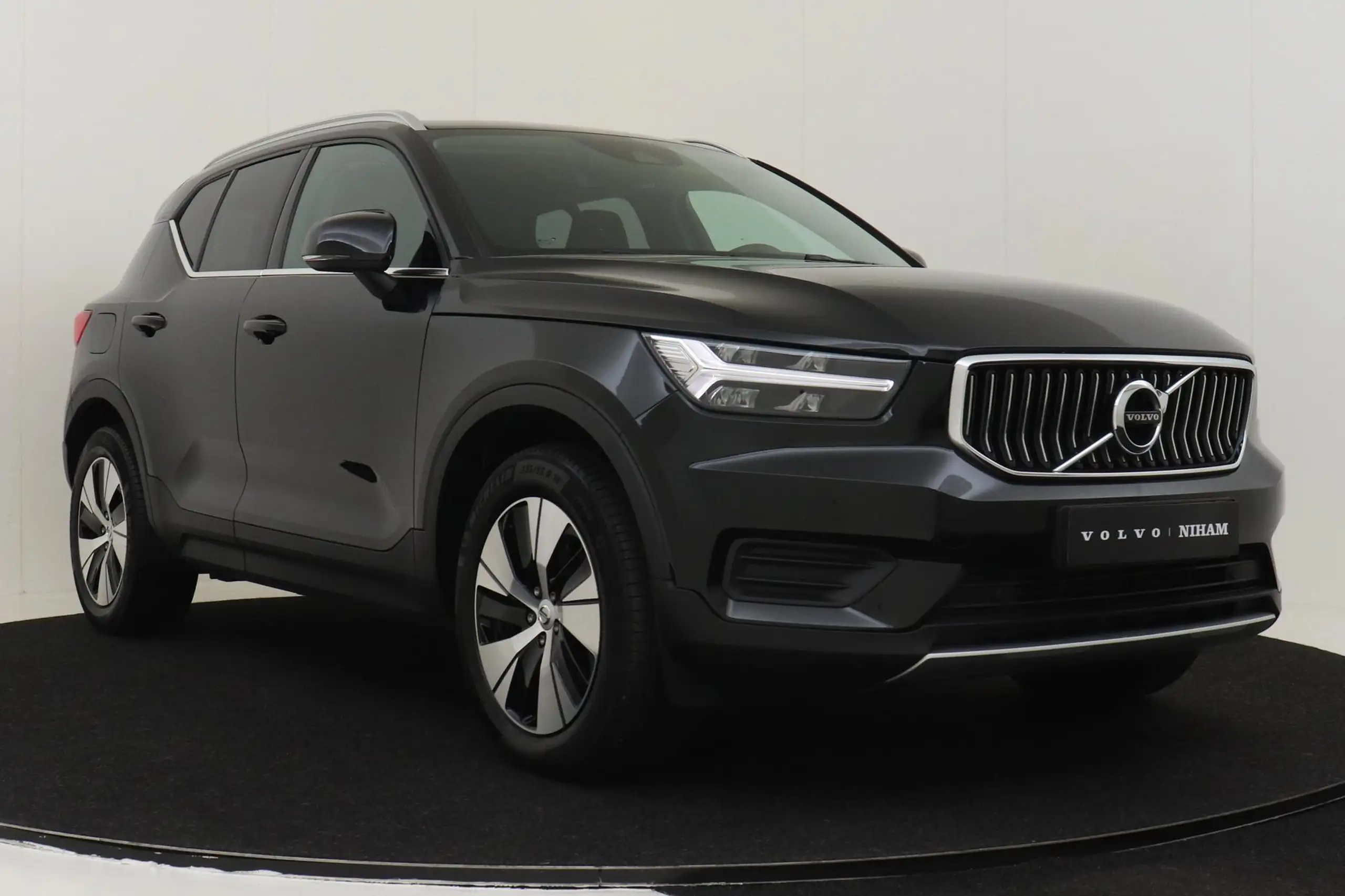 Volvo - XC40