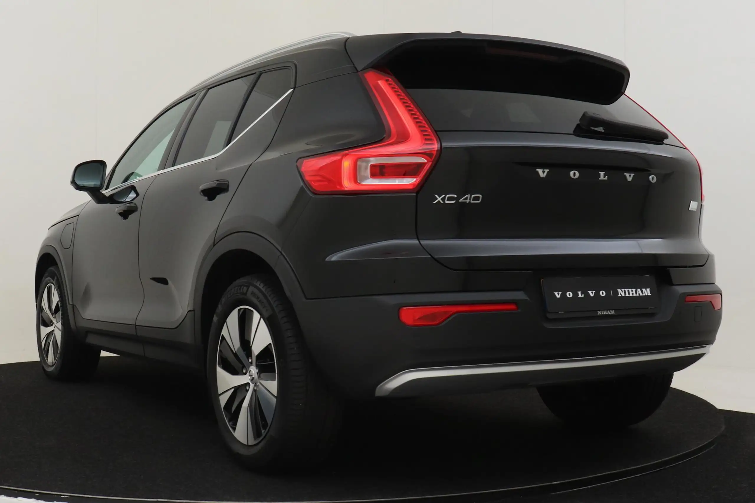 Volvo - XC40