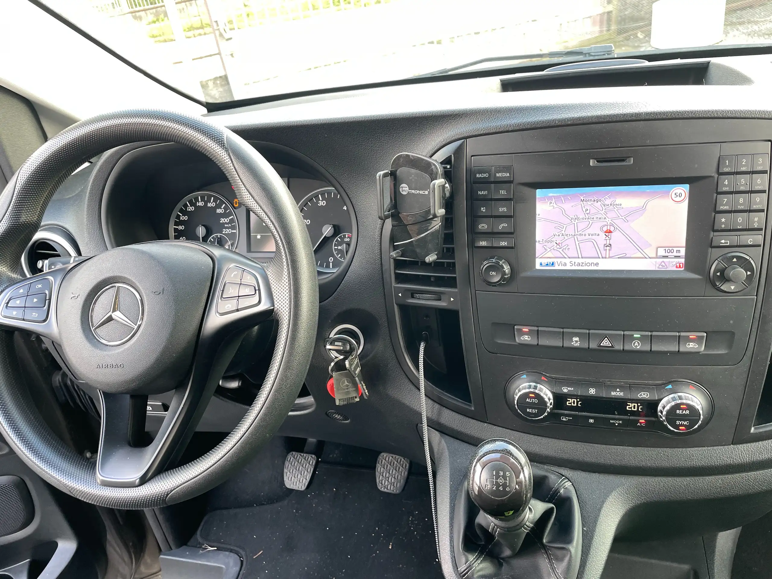 Mercedes-Benz - Vito