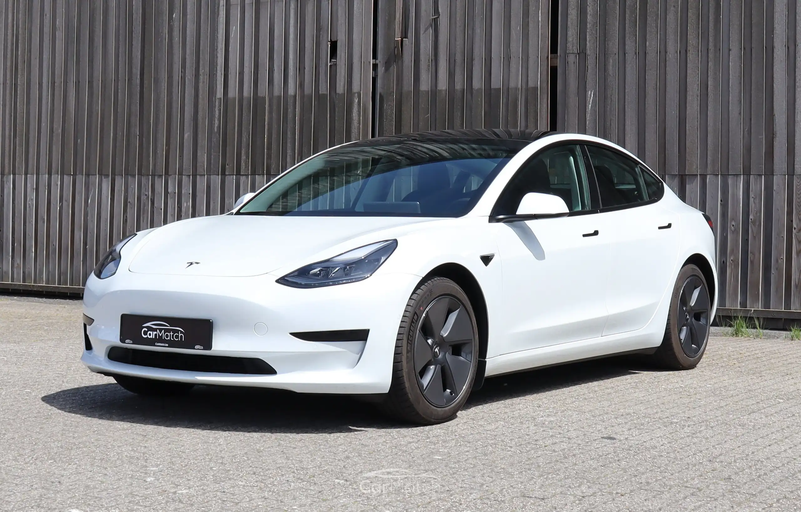 Tesla - Model 3