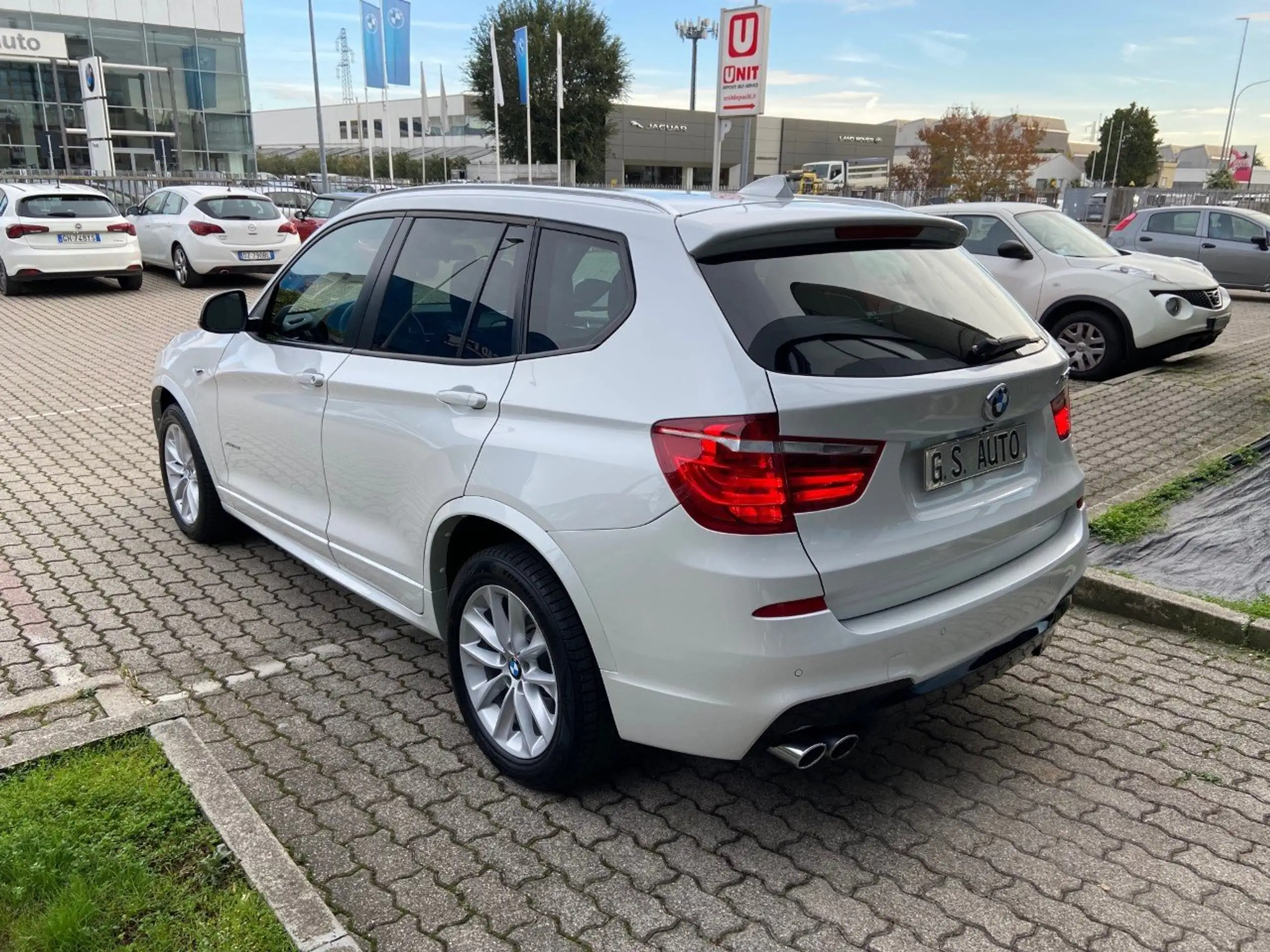 BMW - X3