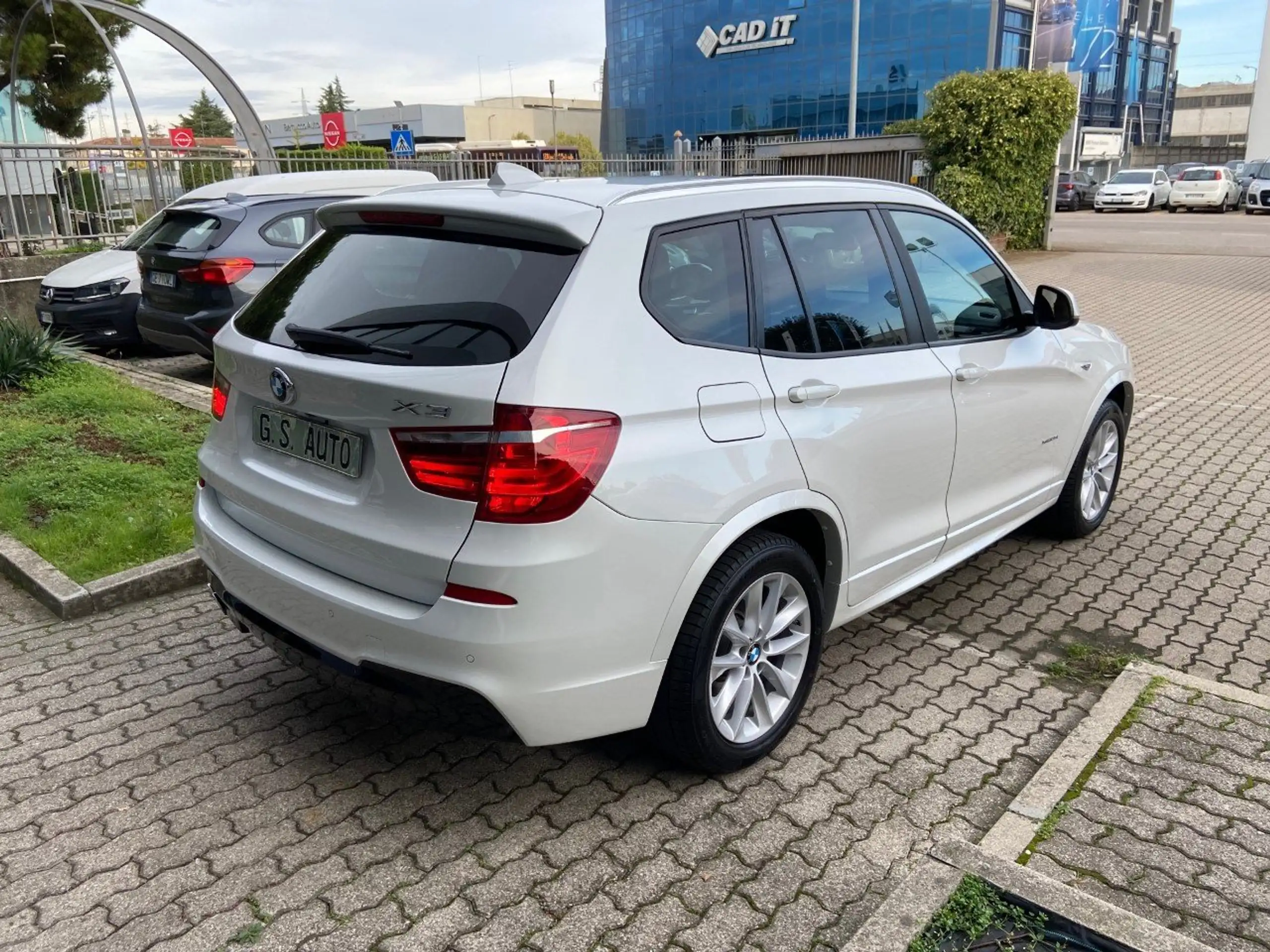 BMW - X3