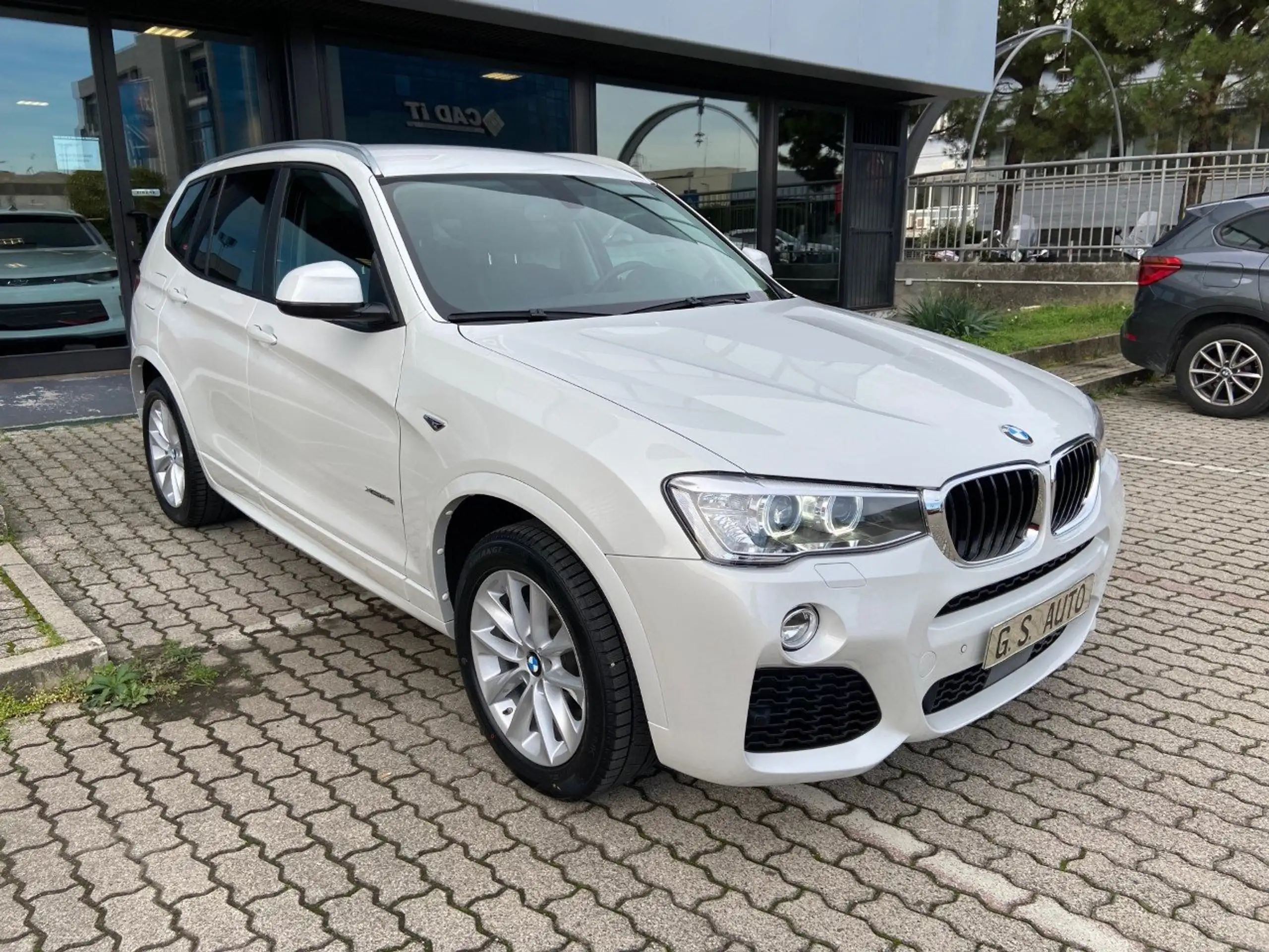 BMW - X3