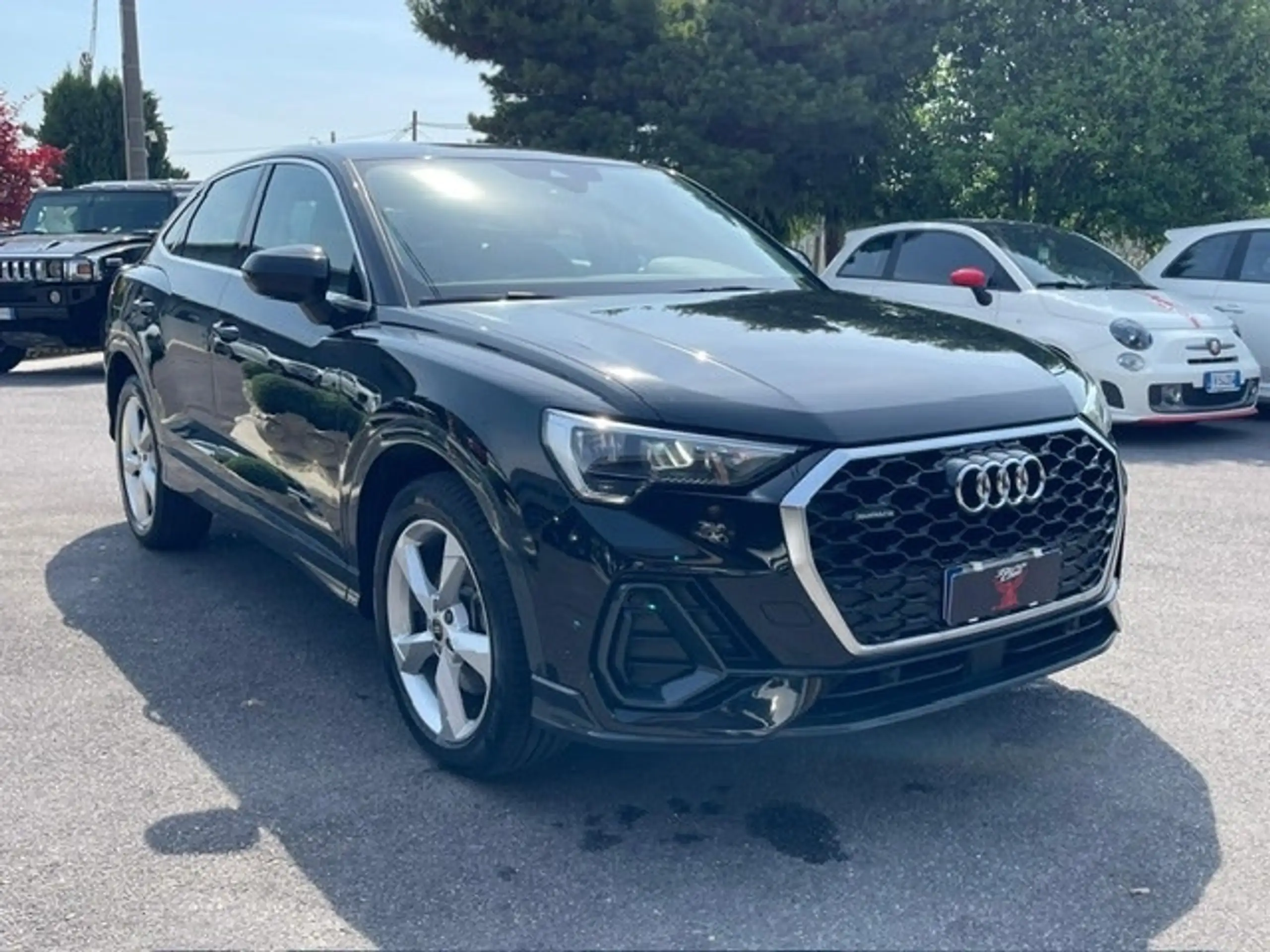 Audi - Q3