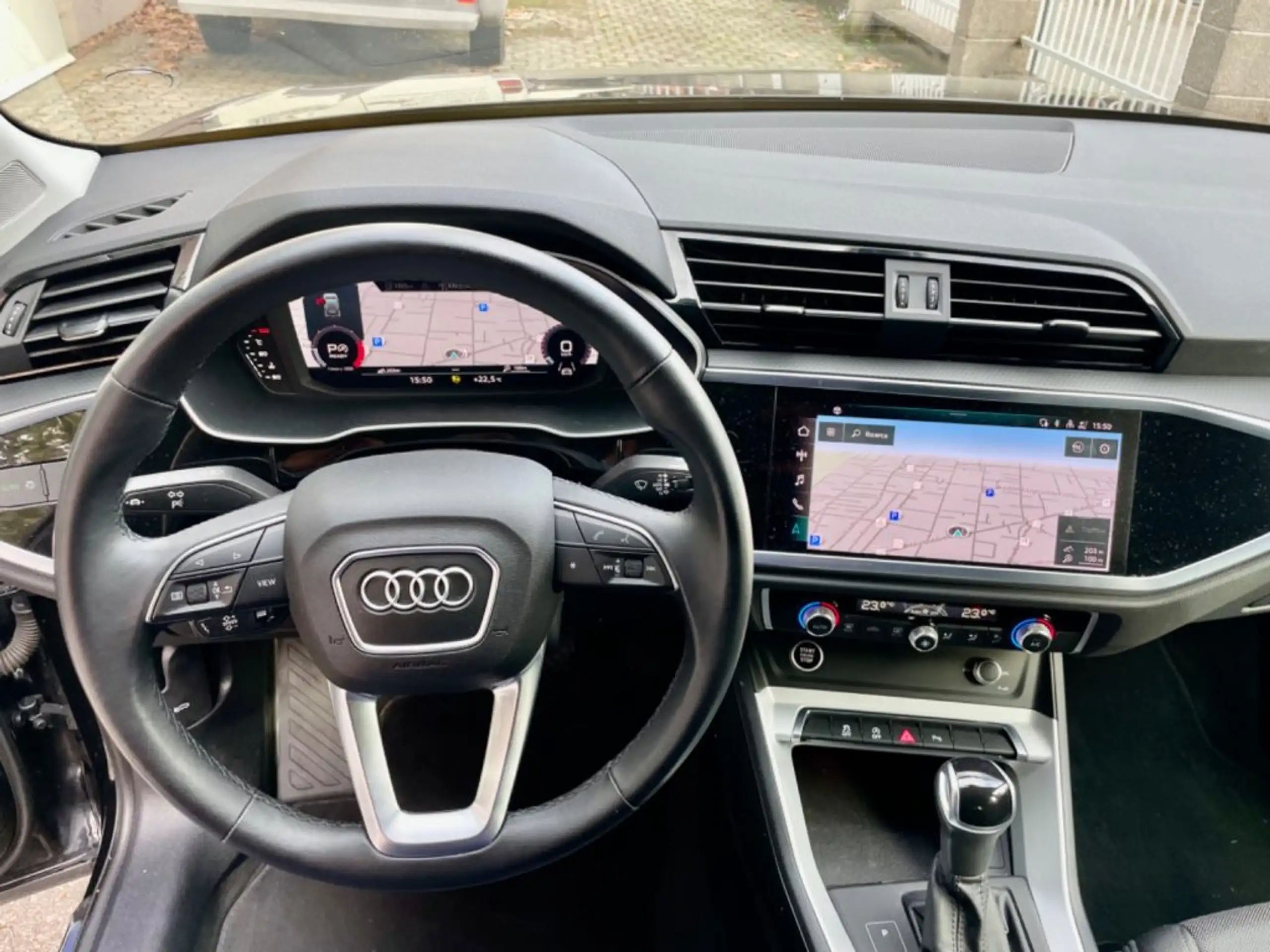 Audi - Q3