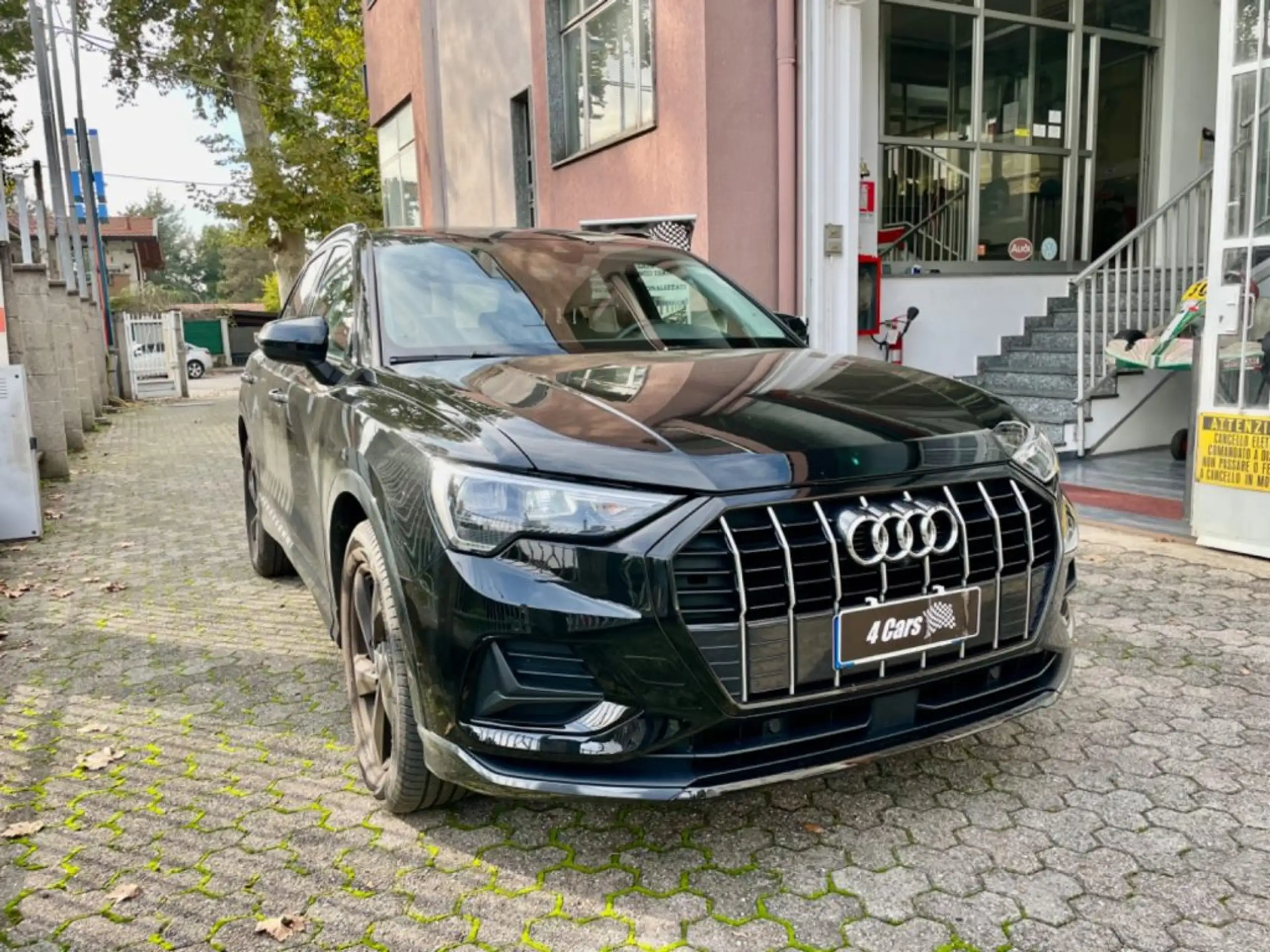 Audi - Q3