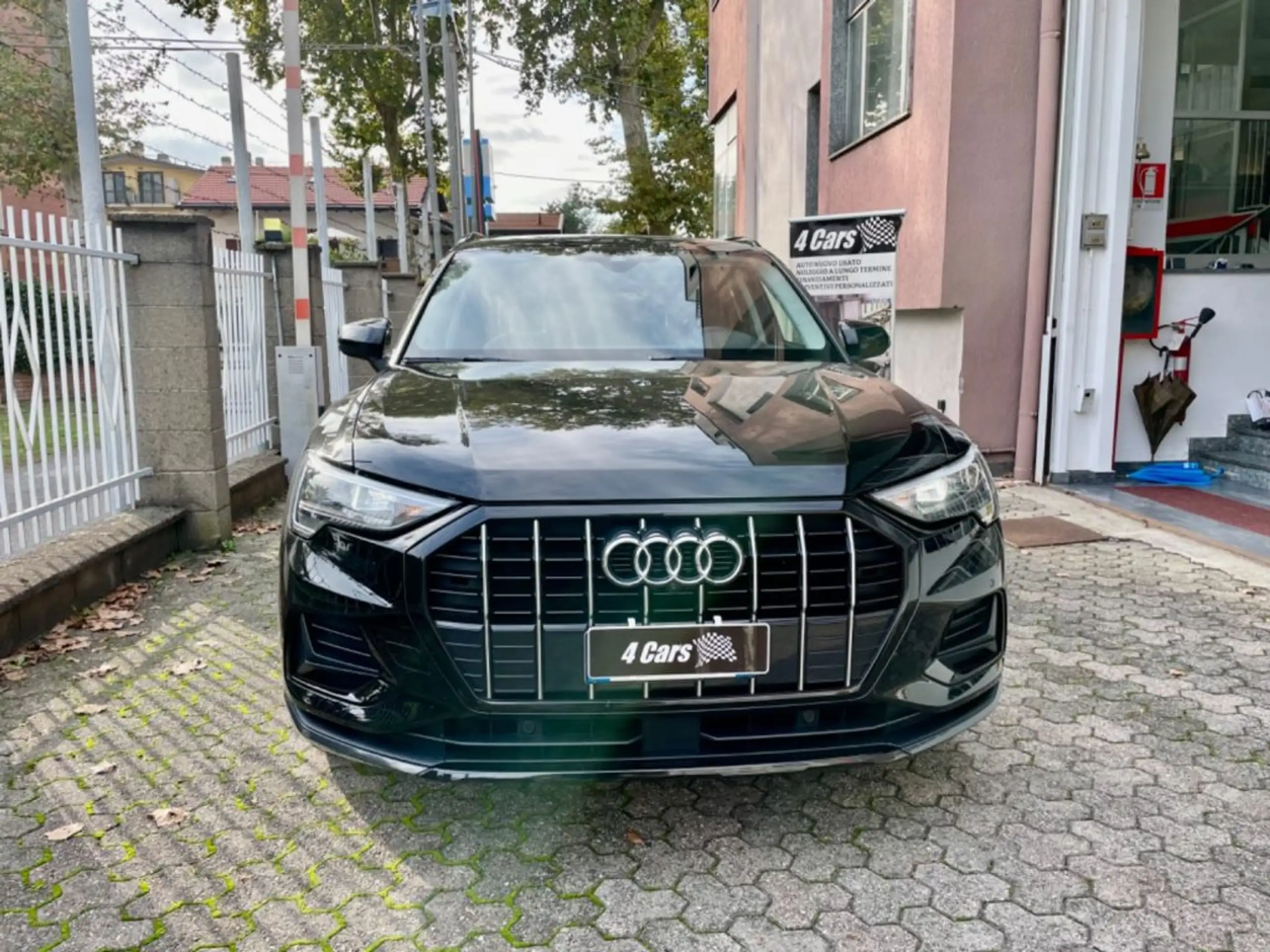 Audi - Q3