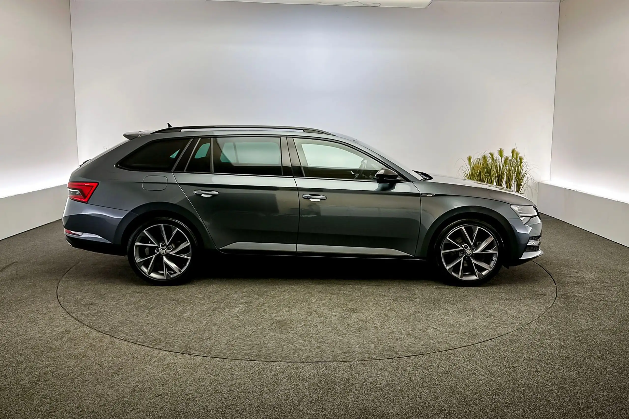 Skoda - Superb