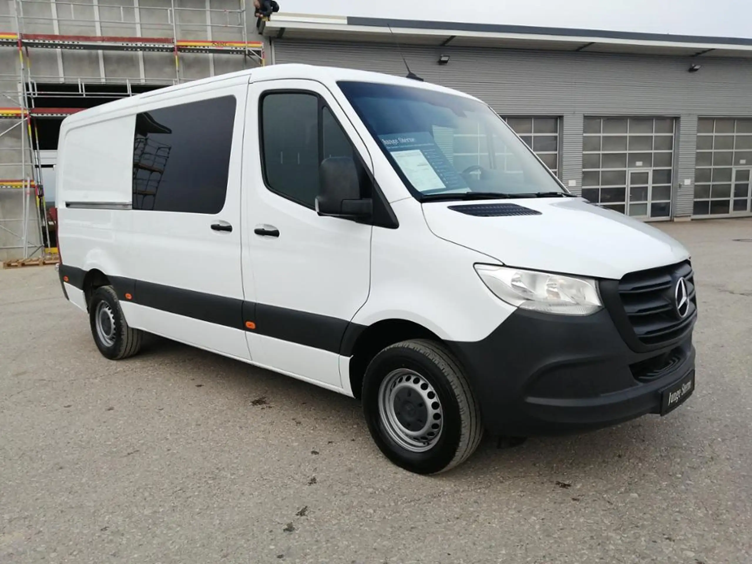 Mercedes-Benz - Sprinter