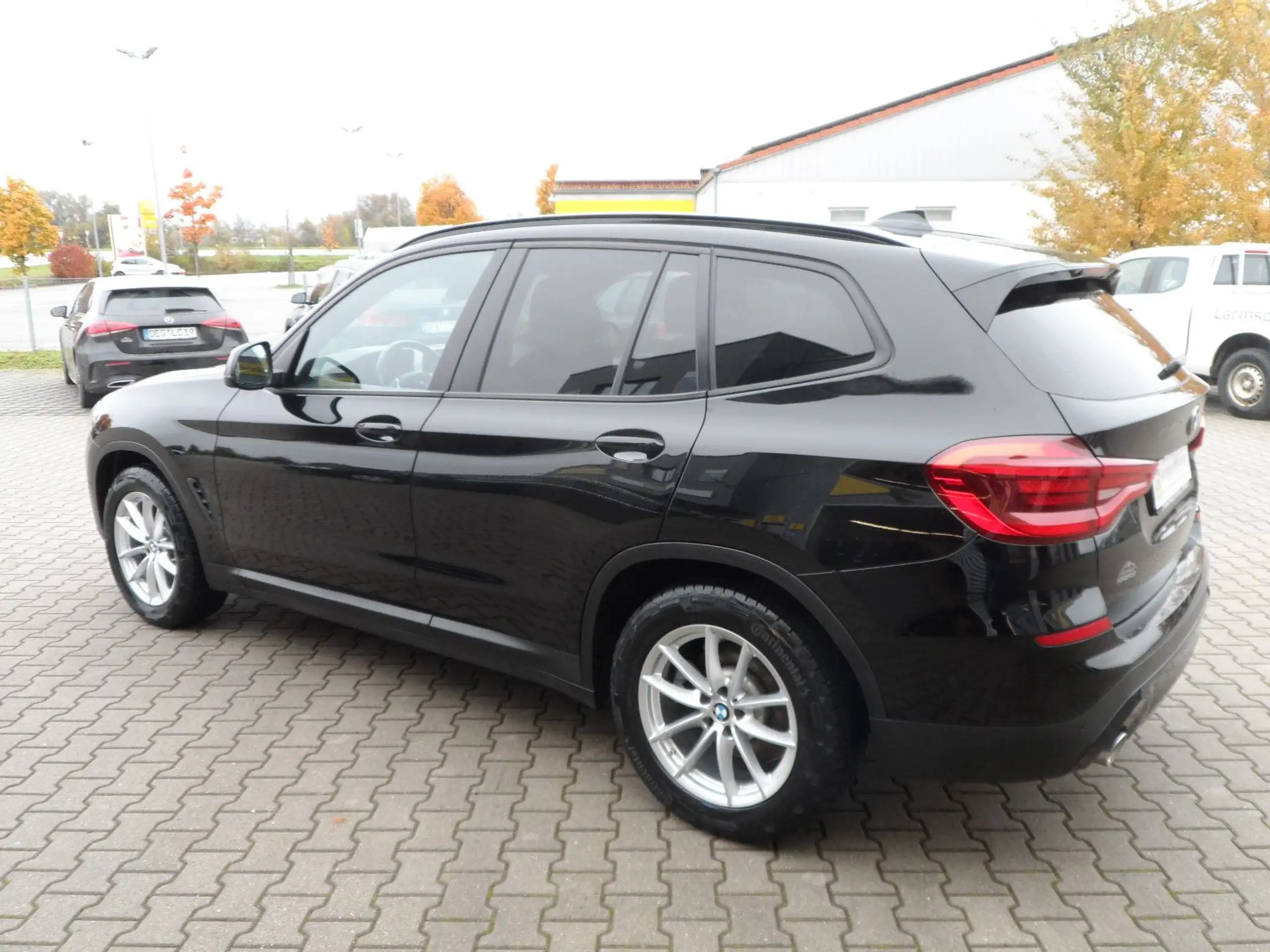 BMW - X3