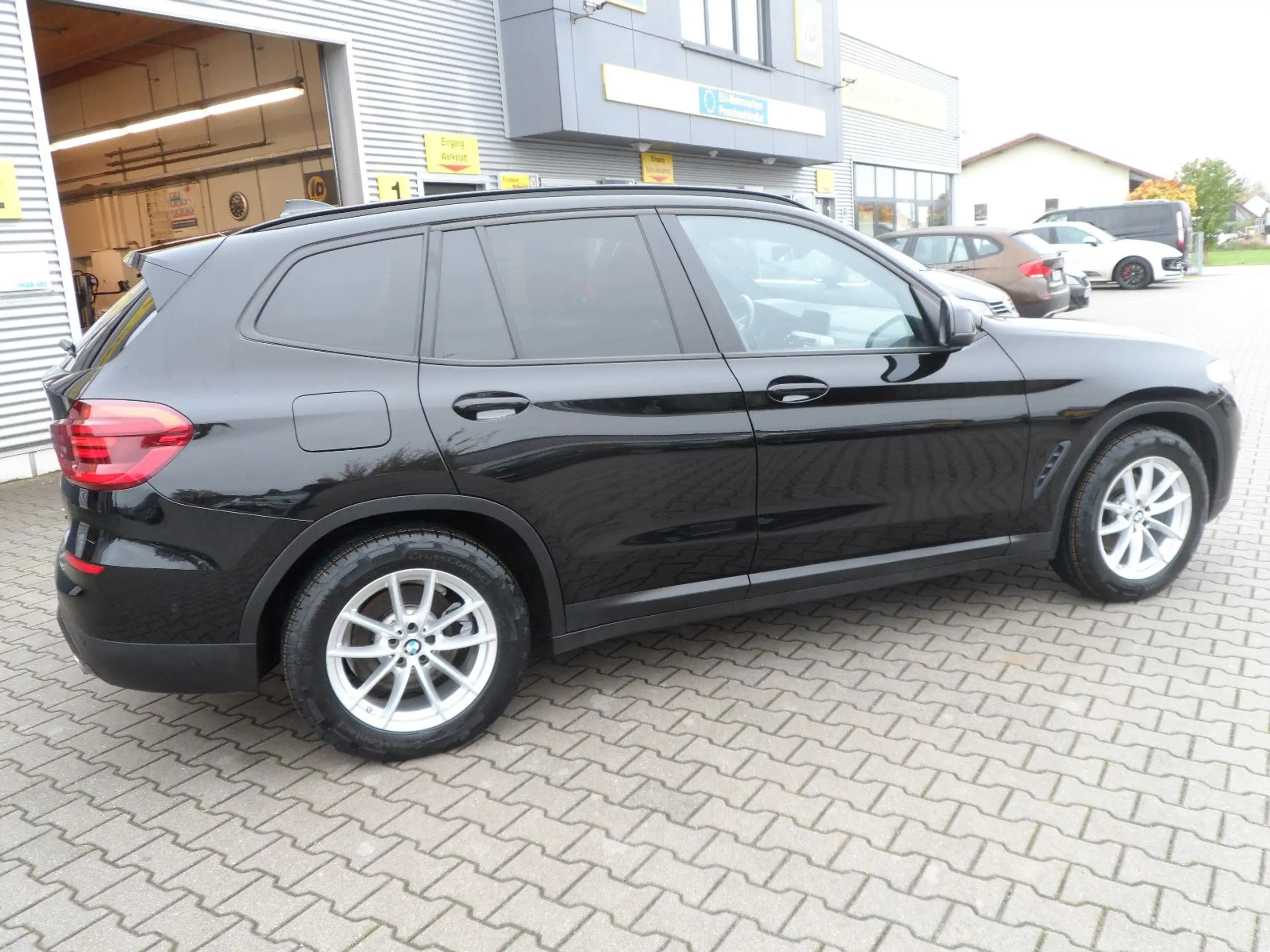 BMW - X3