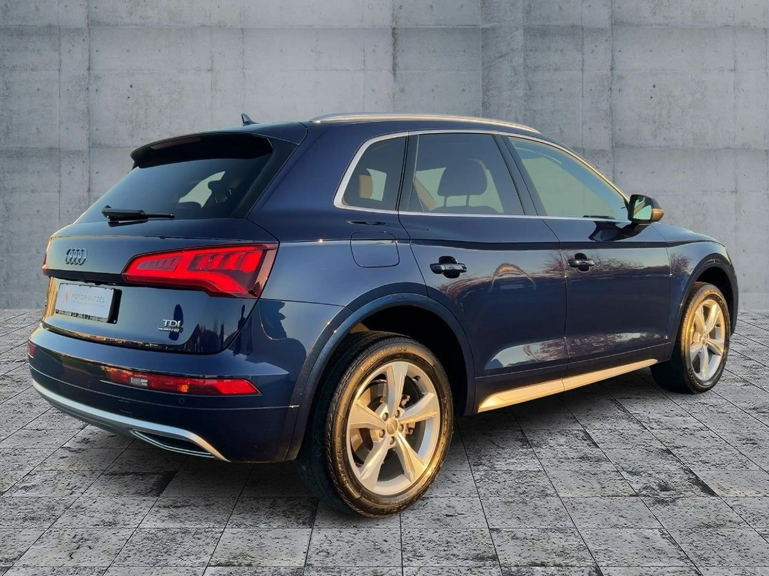 Audi - Q5