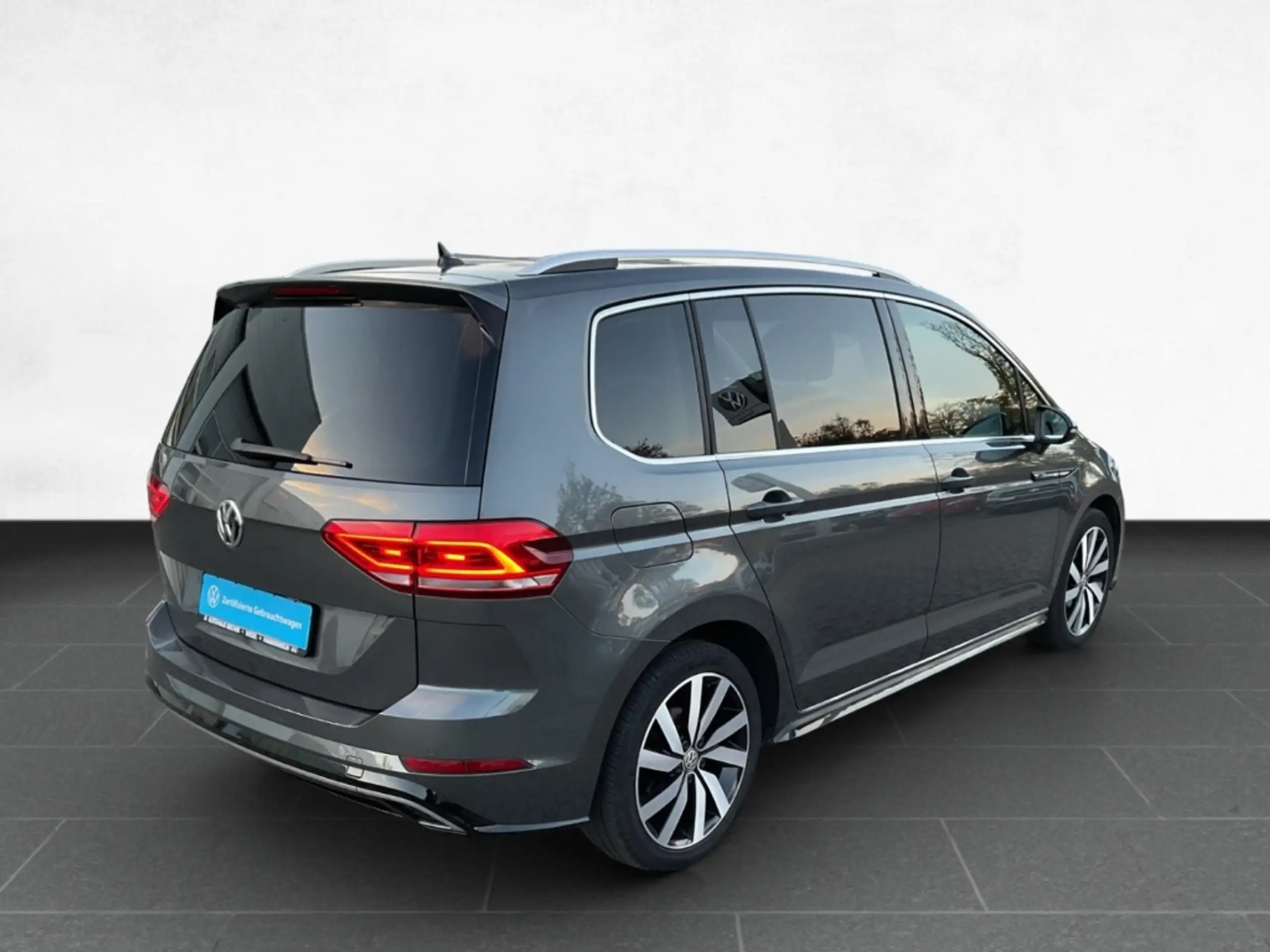 Volkswagen - Touran