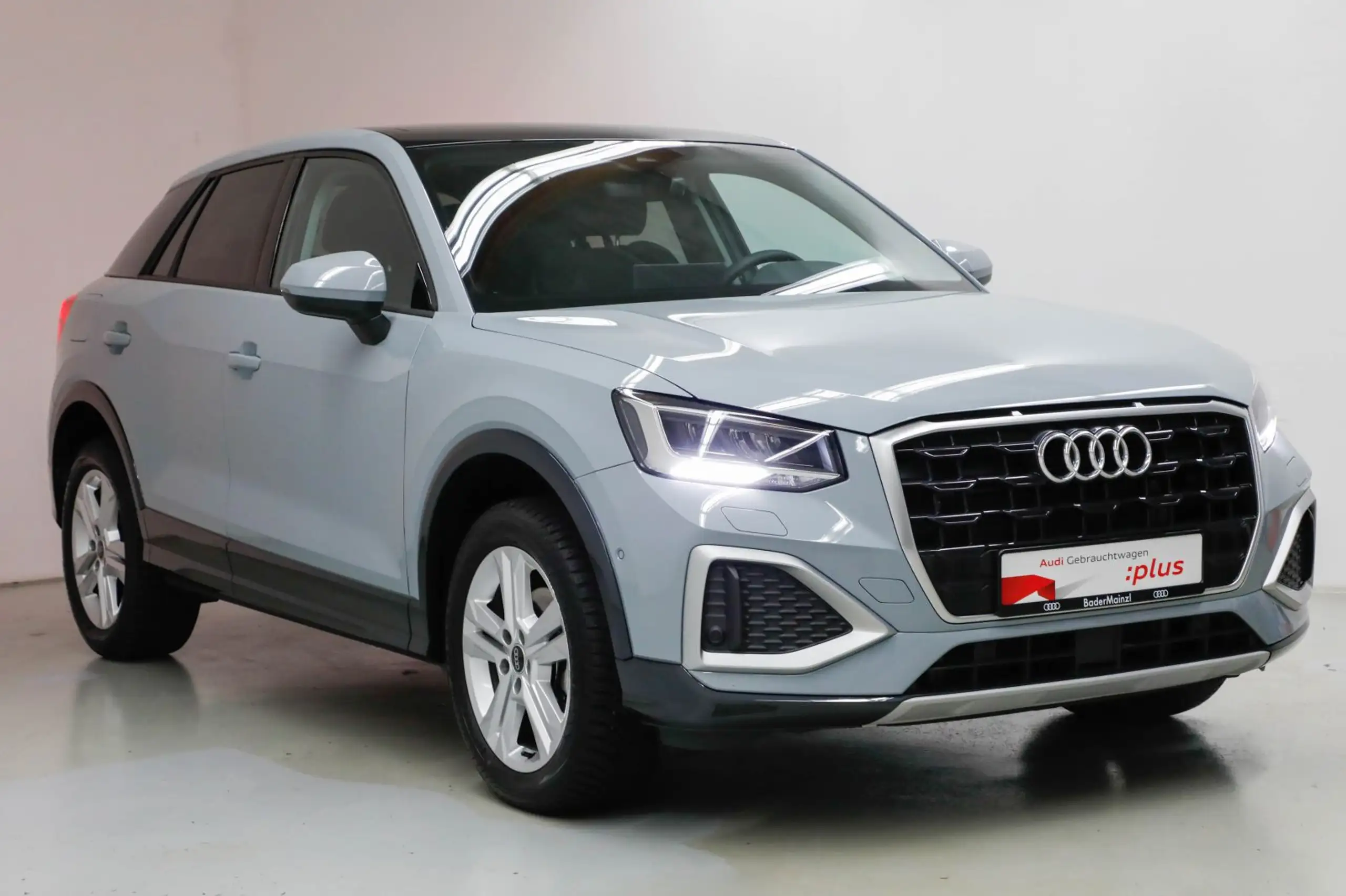 Audi - Q2