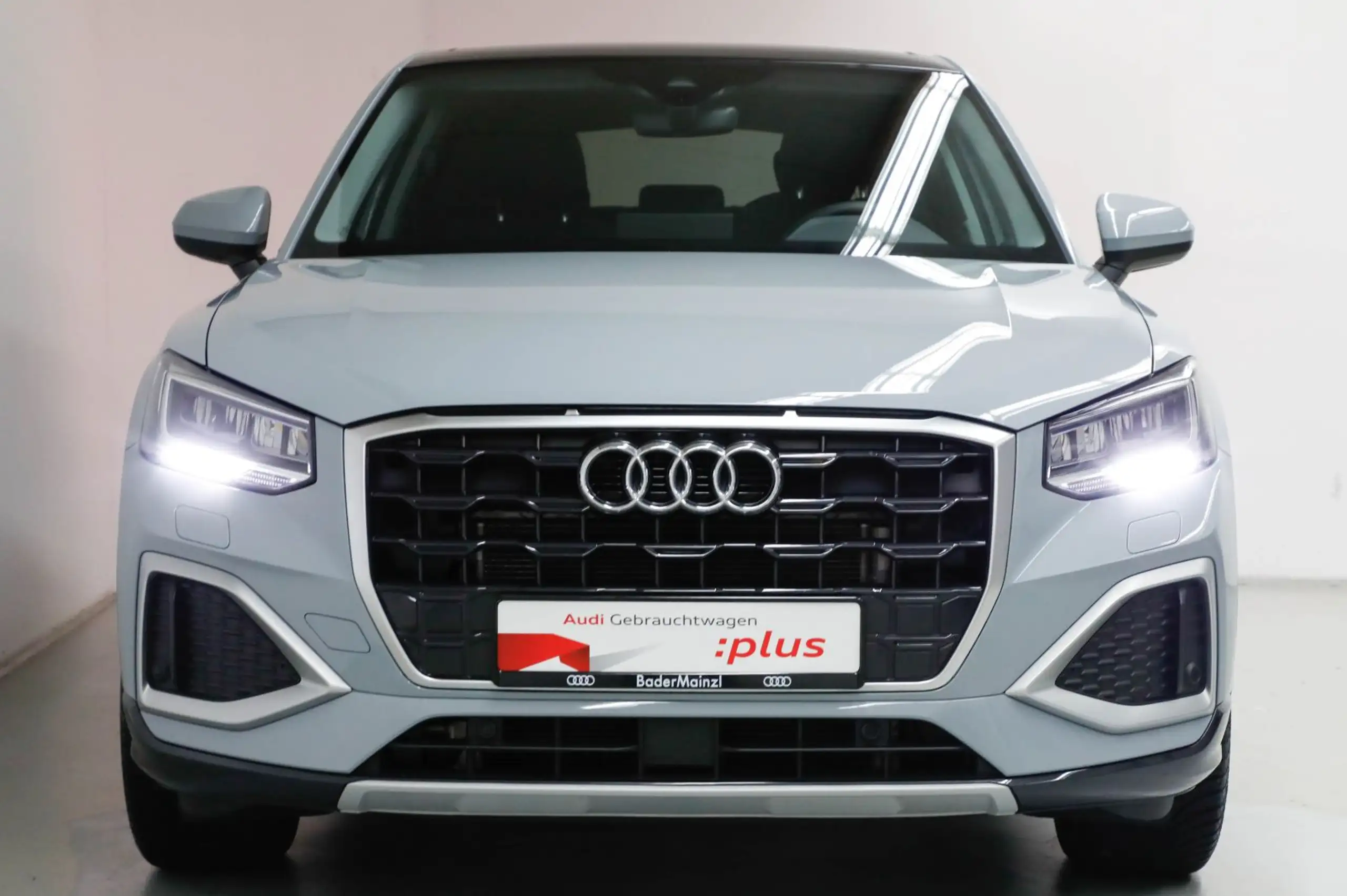 Audi - Q2