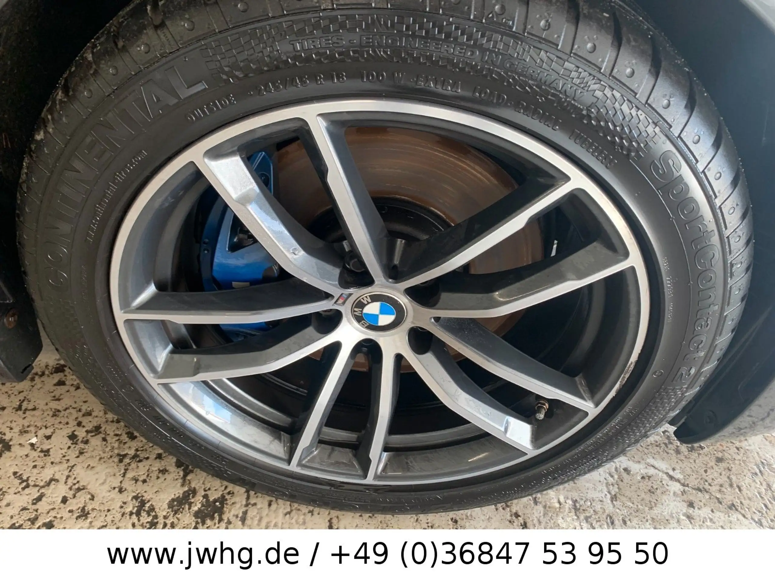 BMW - 530