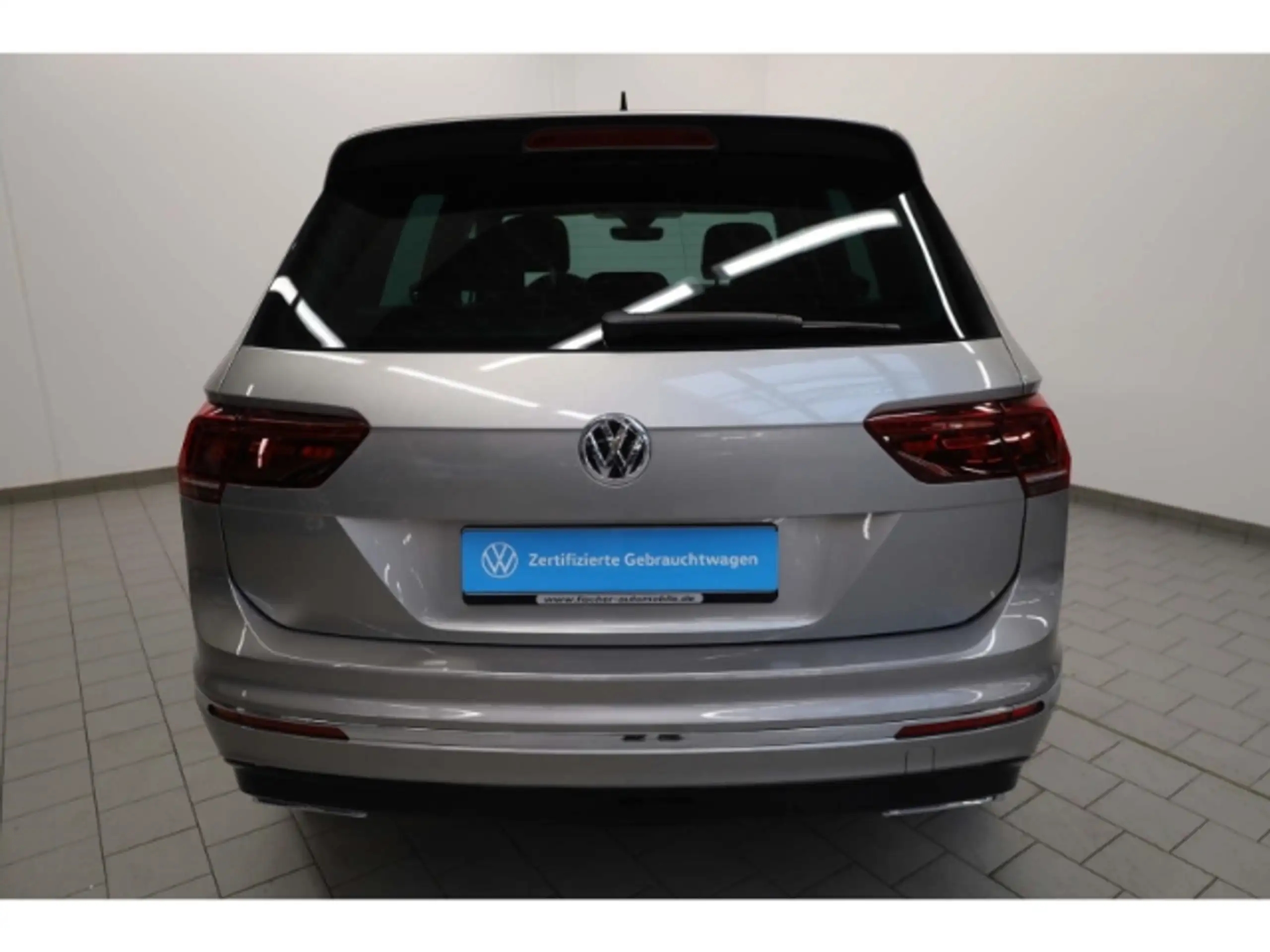 Volkswagen - Tiguan