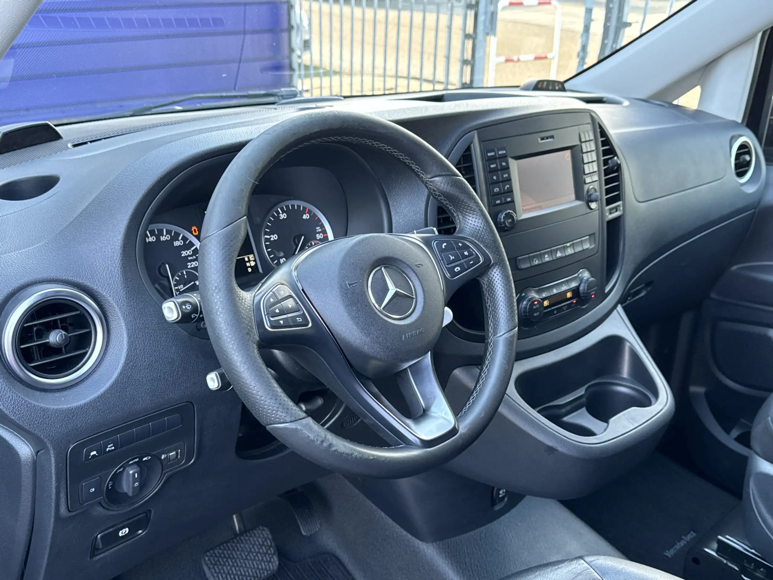 Mercedes-Benz - Vito