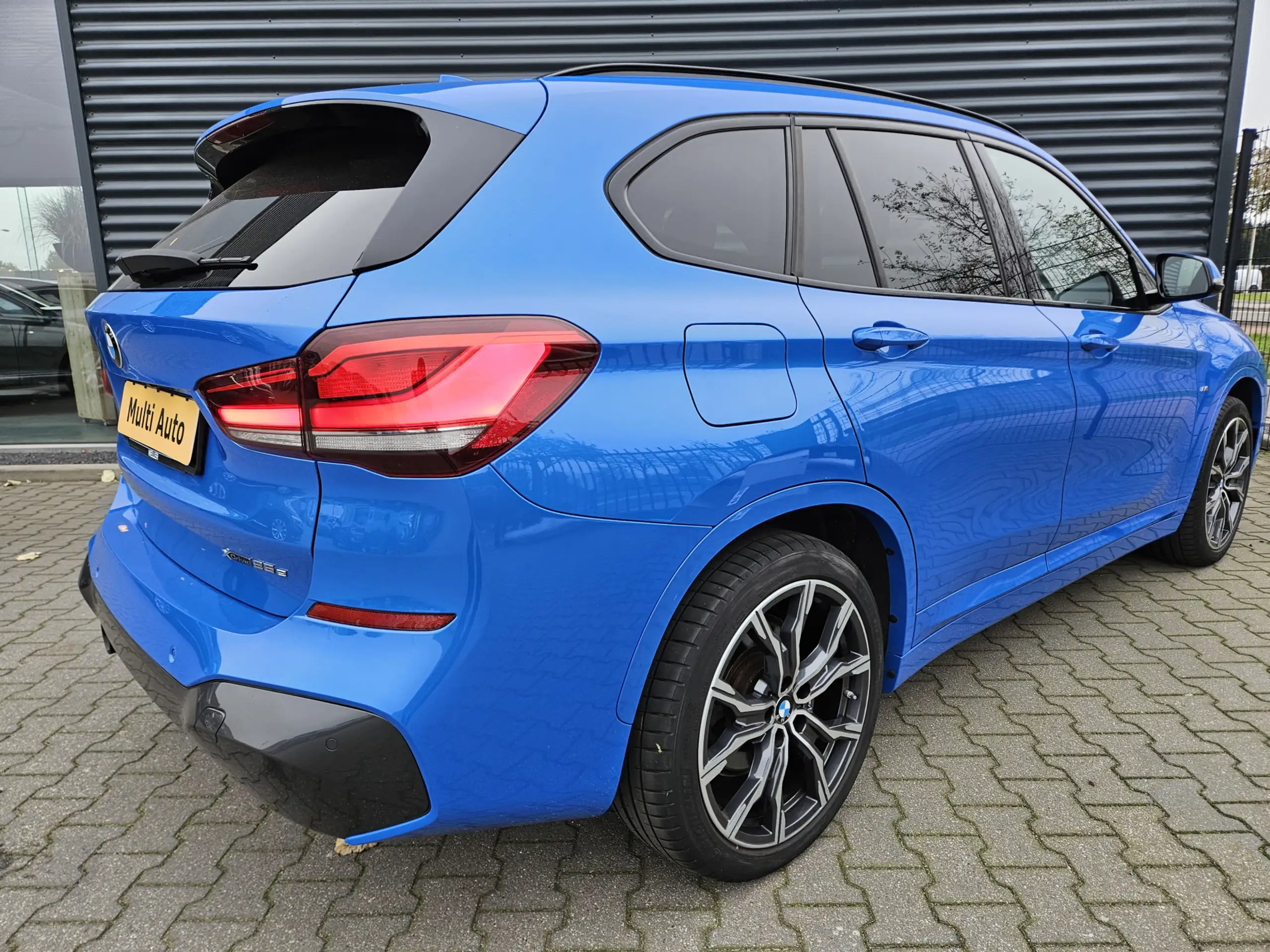 BMW - X1