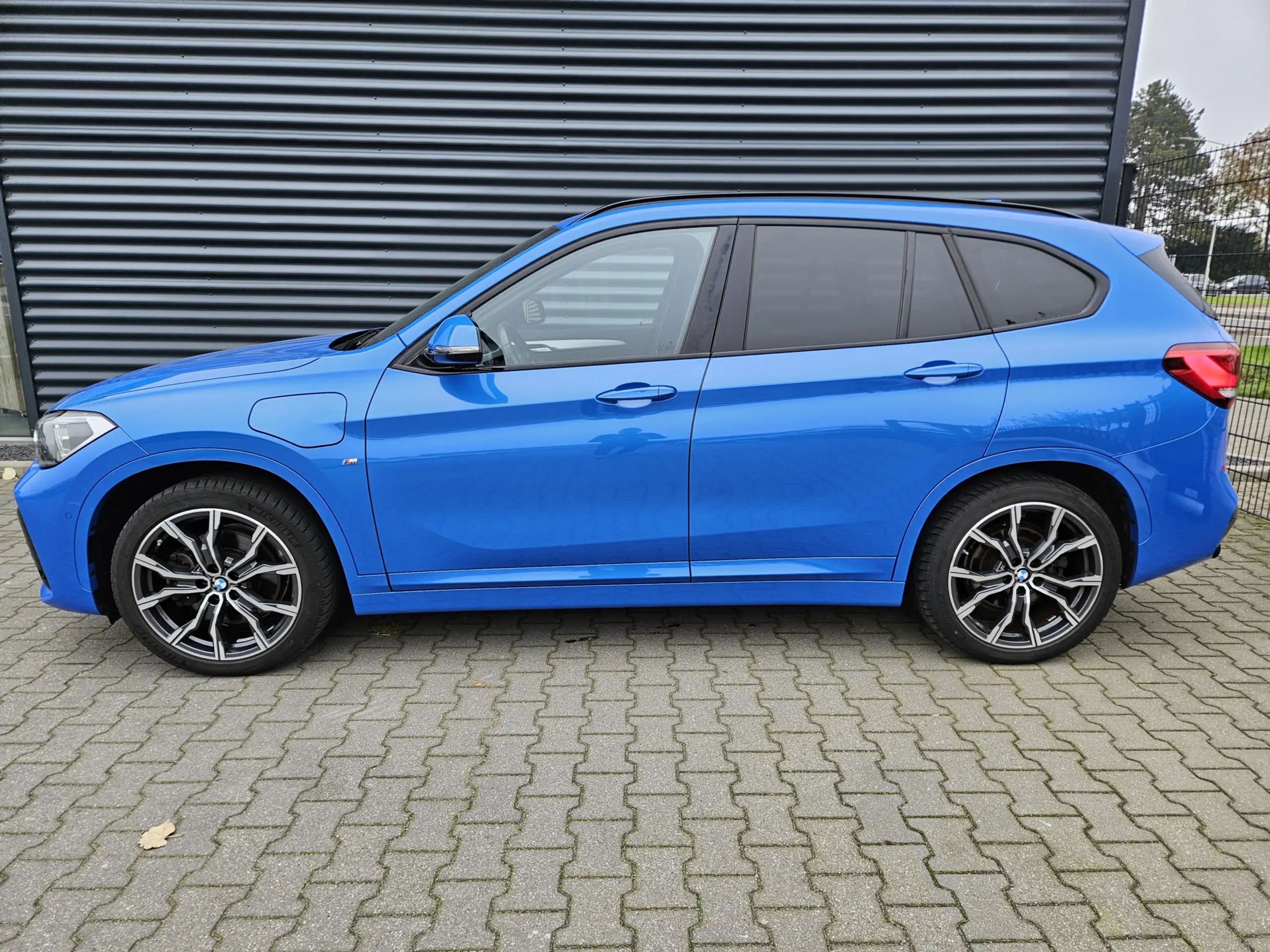 BMW - X1