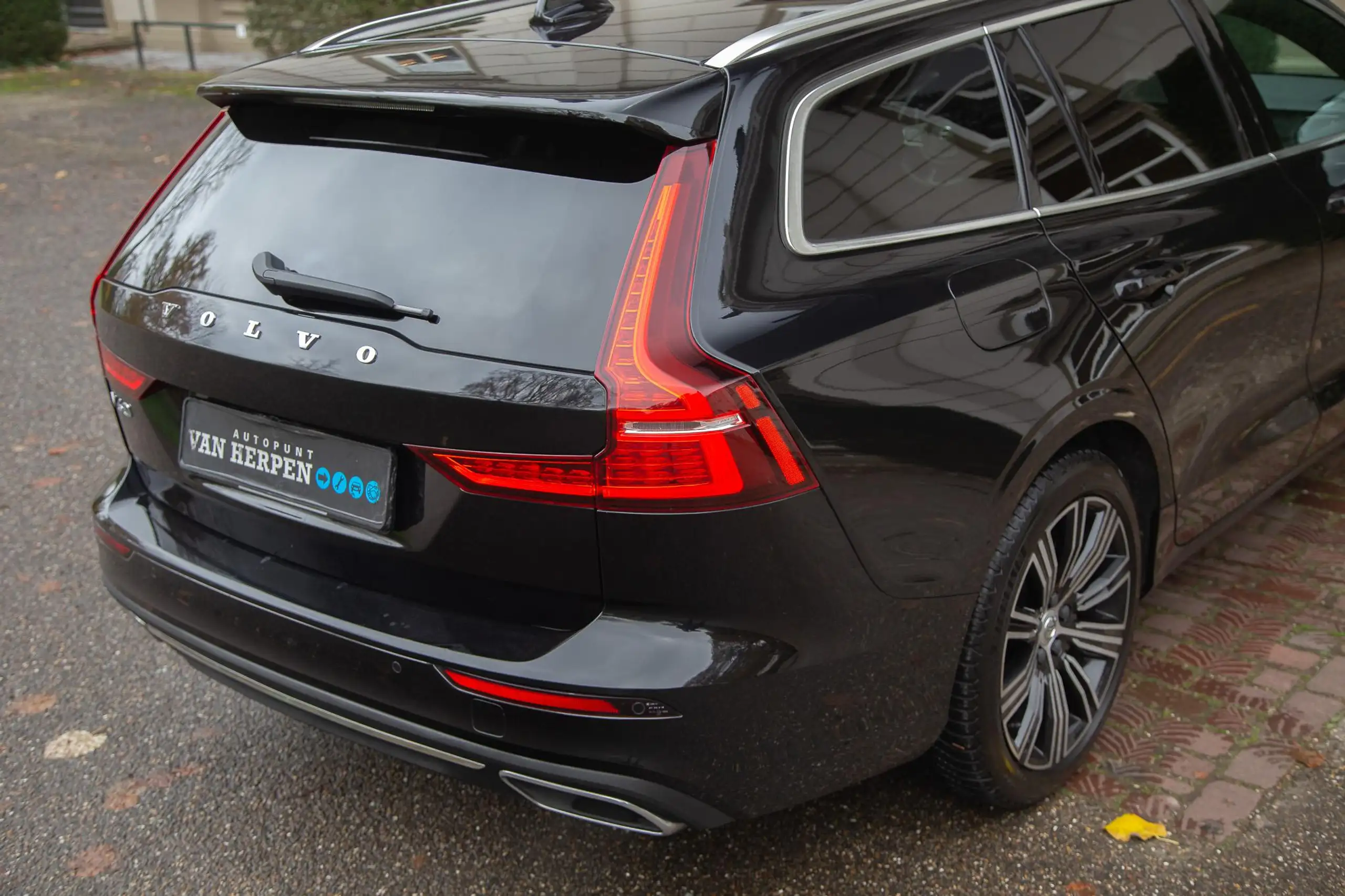 Volvo - V60