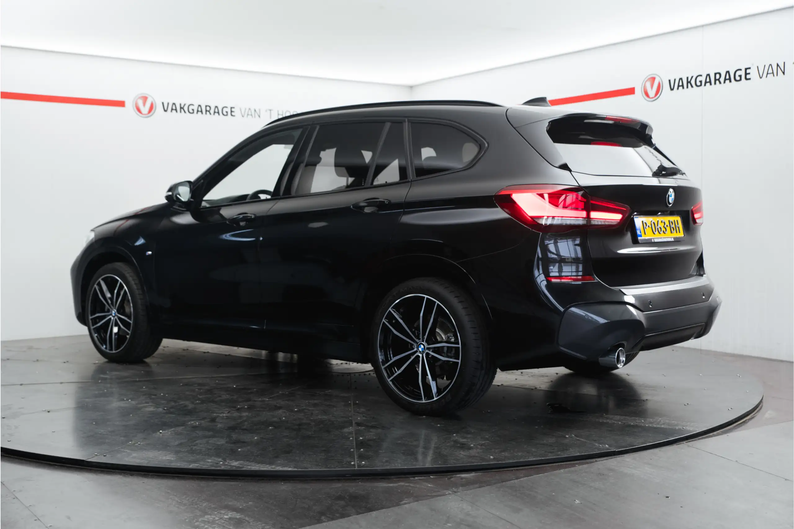 BMW - X1