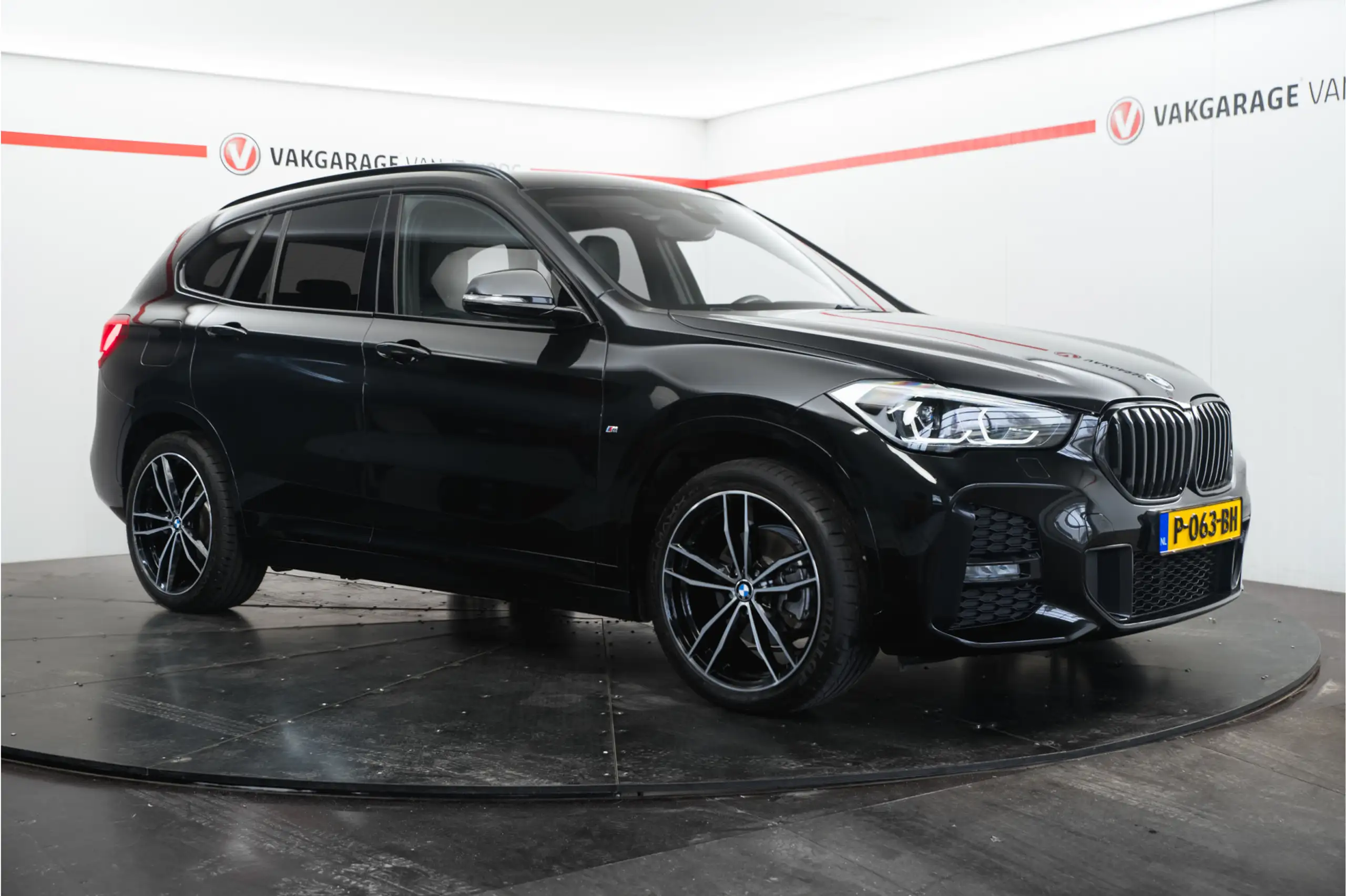 BMW - X1