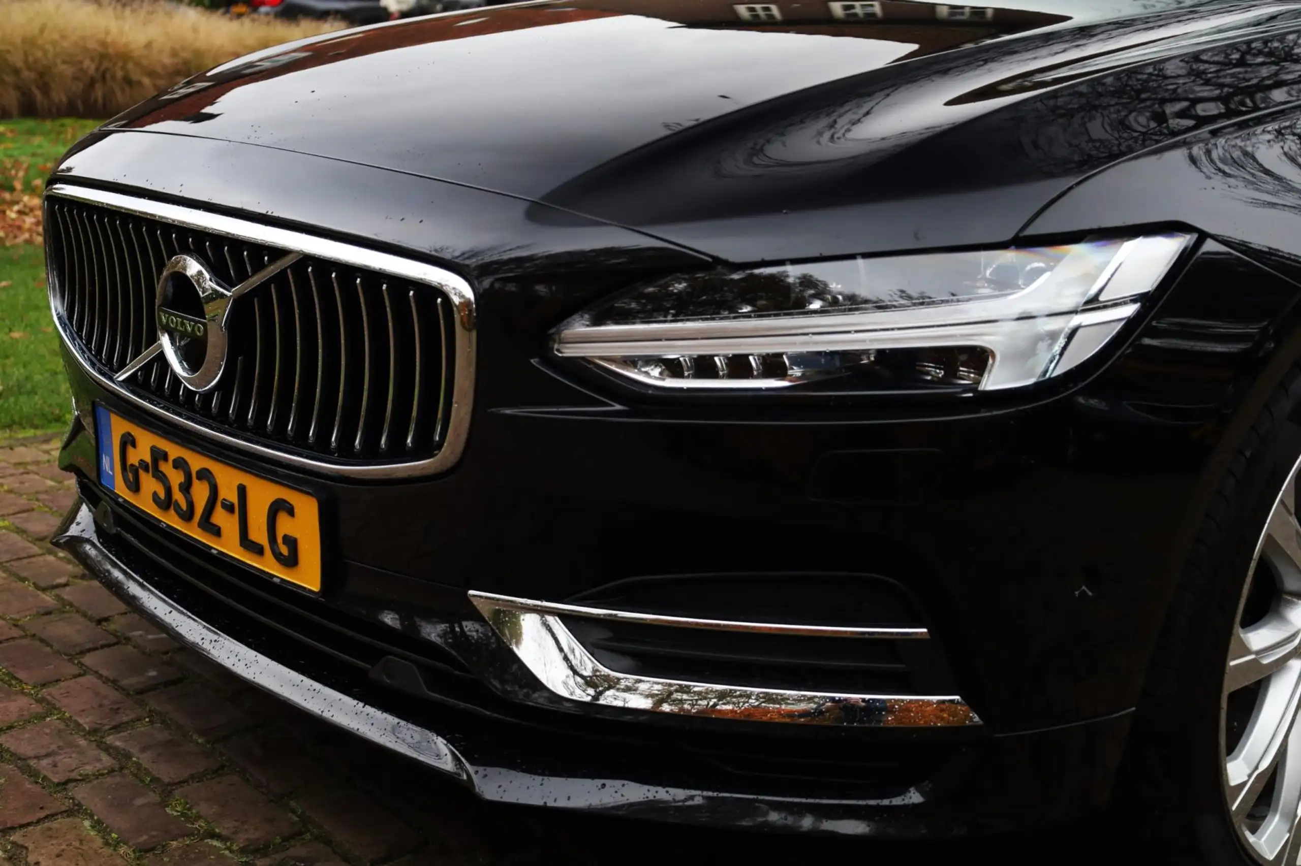 Volvo - S90