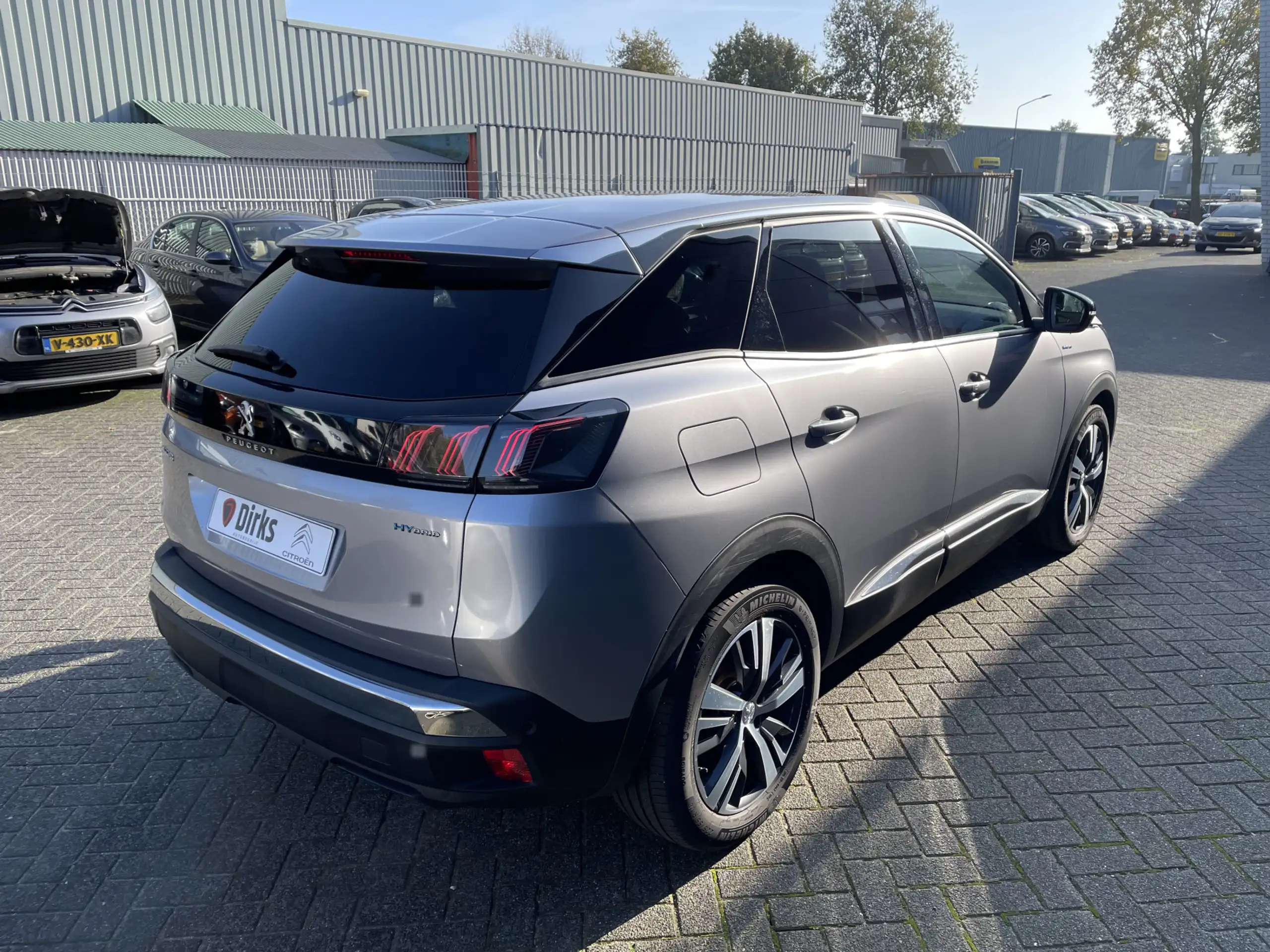 Peugeot - 3008