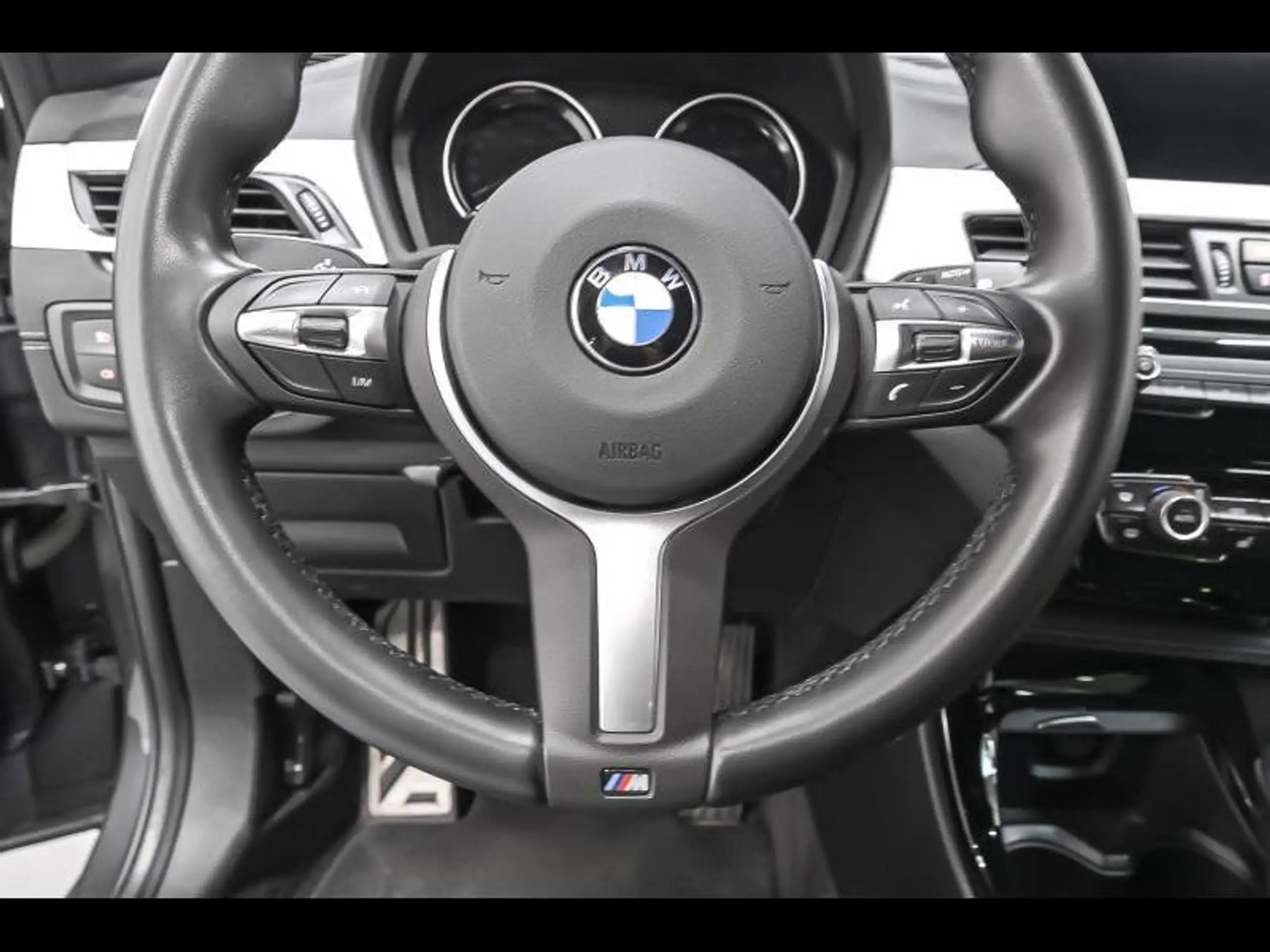 BMW - X2