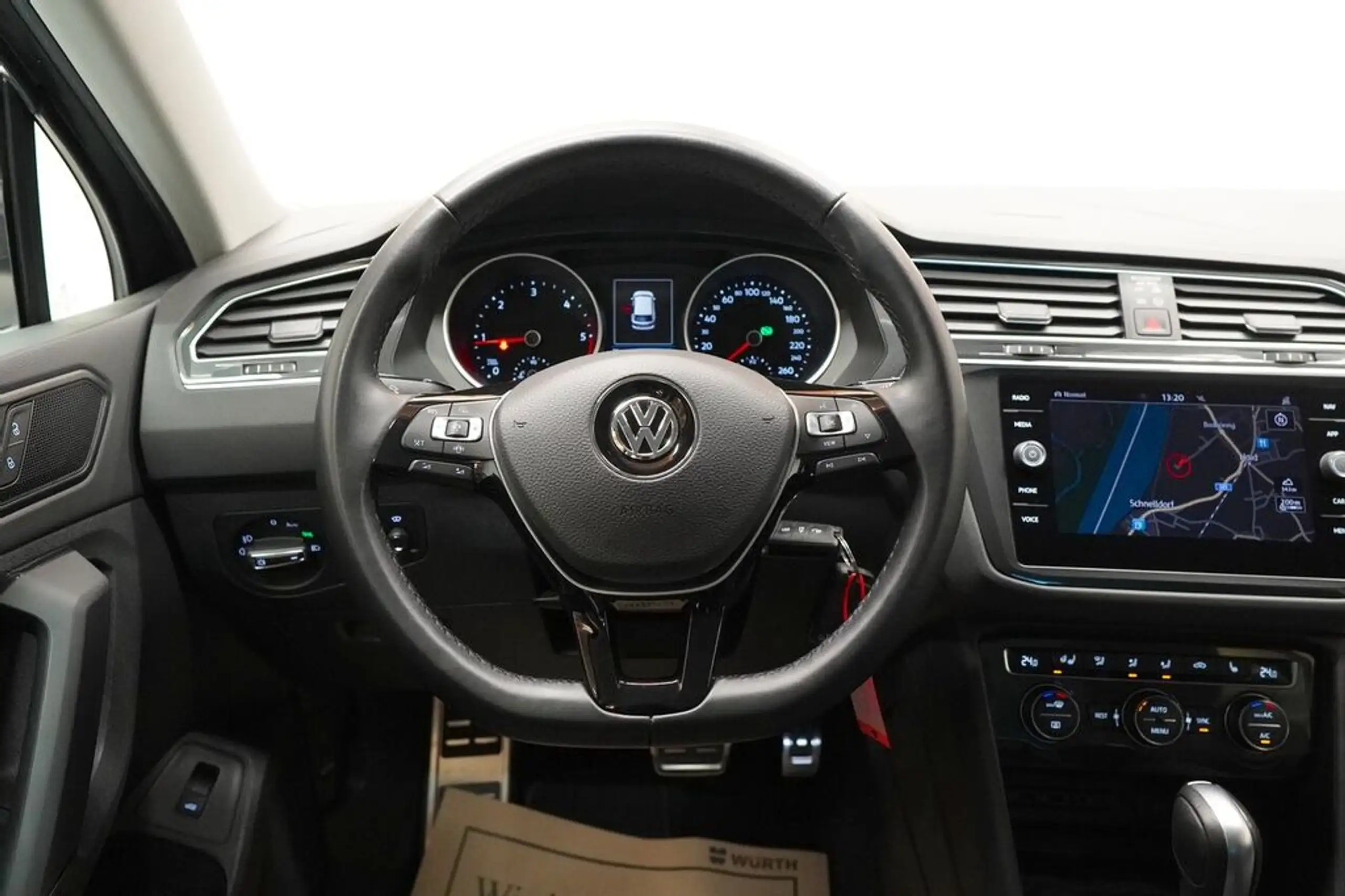 Volkswagen - Tiguan